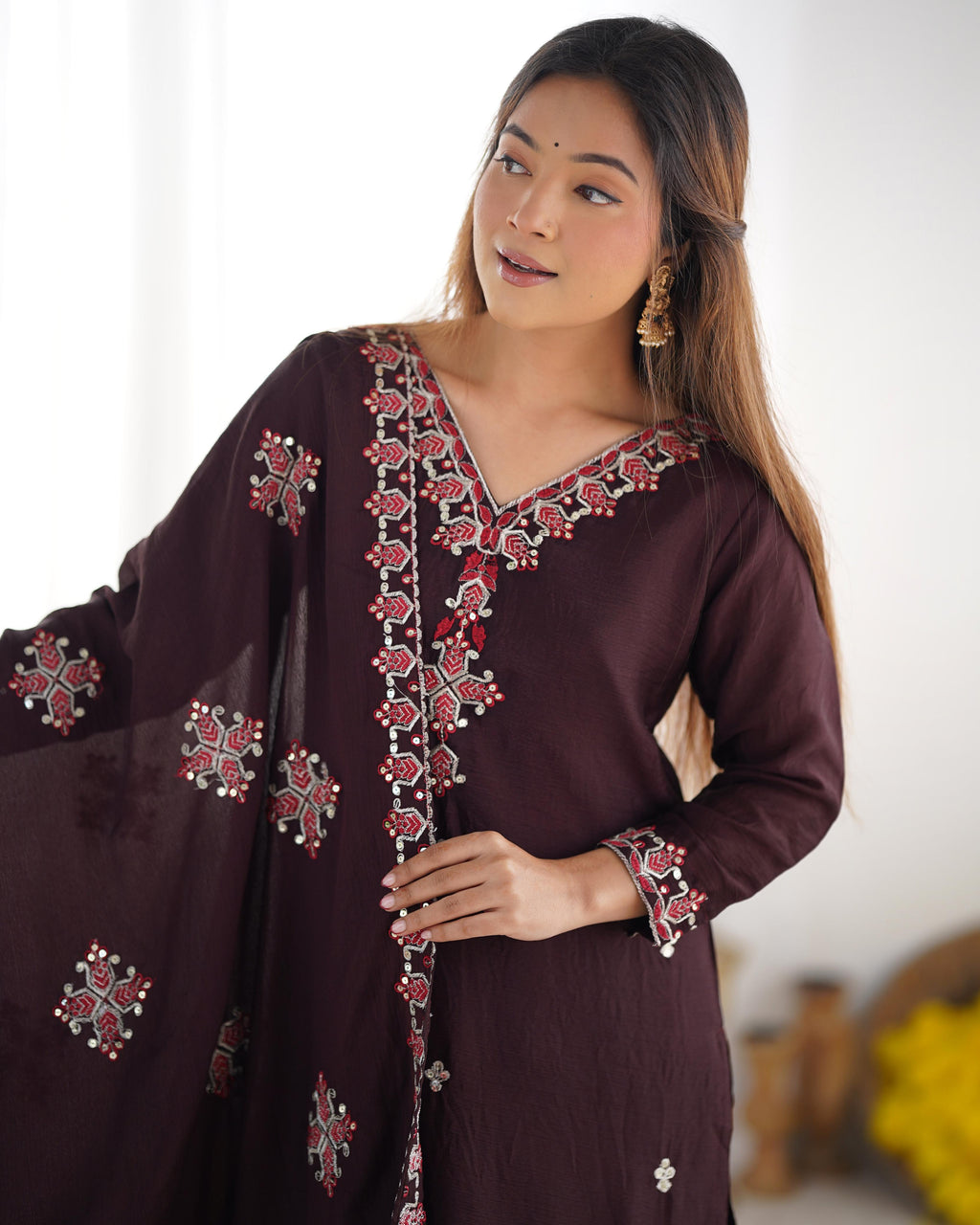 डिज़ाइनर पार्टी वियर लुक टॉप-बॉटम और खूबसूरत दुपट्टा