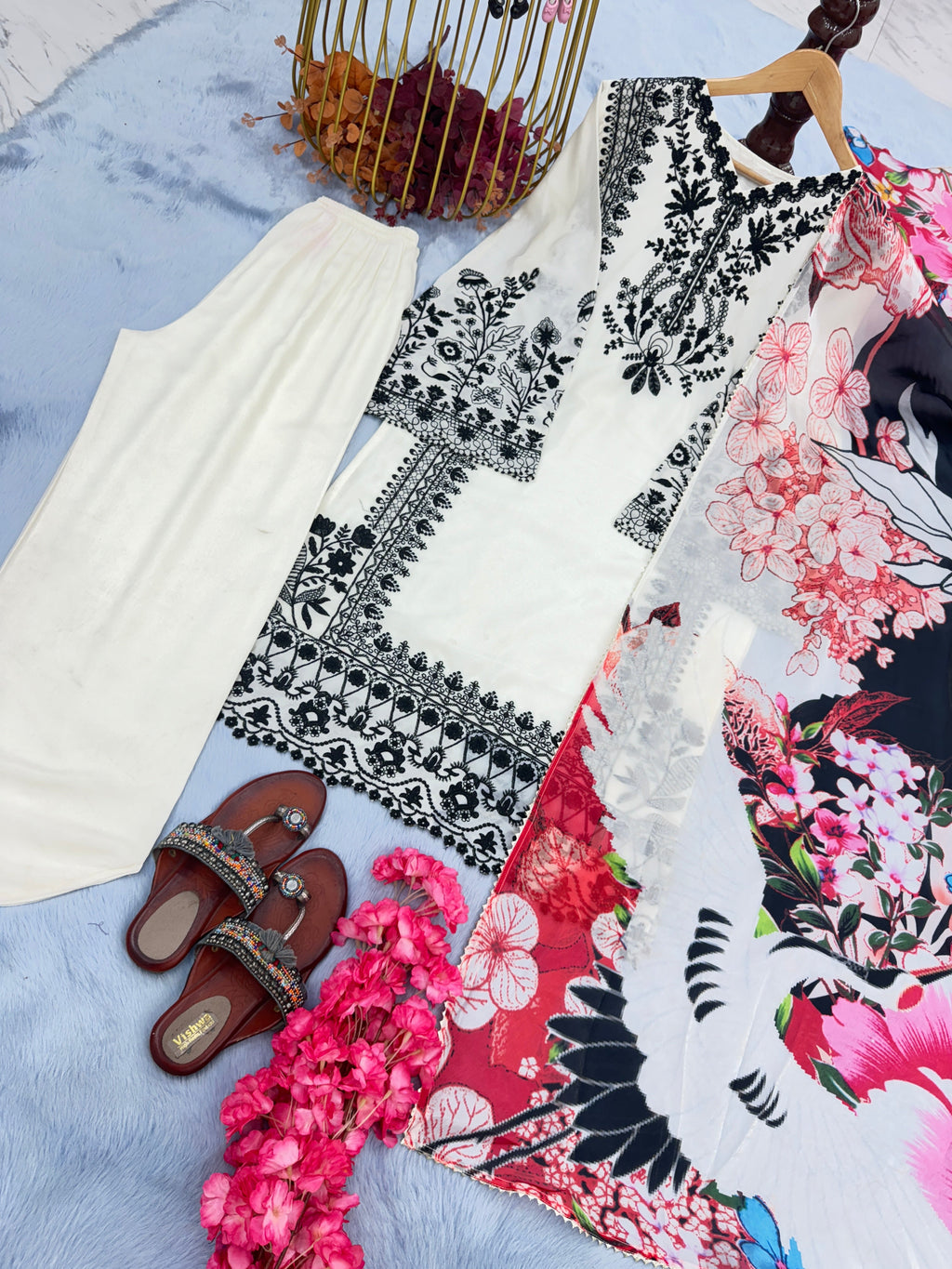 डिज़ाइनर पार्टी वियर लुक टॉप प्लाज़ो और फैंसी दुपट्टा