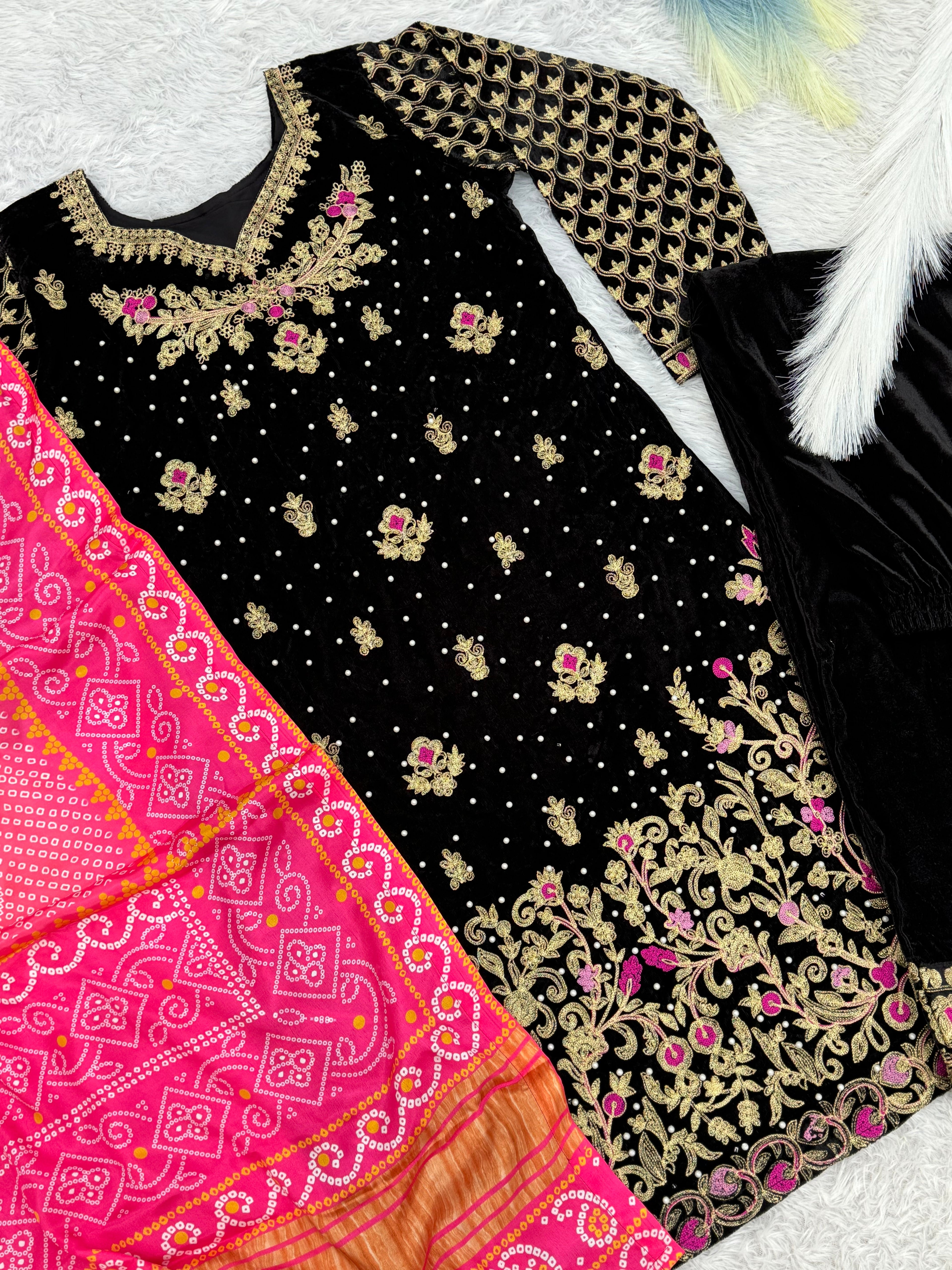 डिज़ाइनर टॉप - कढ़ाई और रिवेटेड मोती वर्क के साथ दुपट्टे के साथ प्लाज़ो