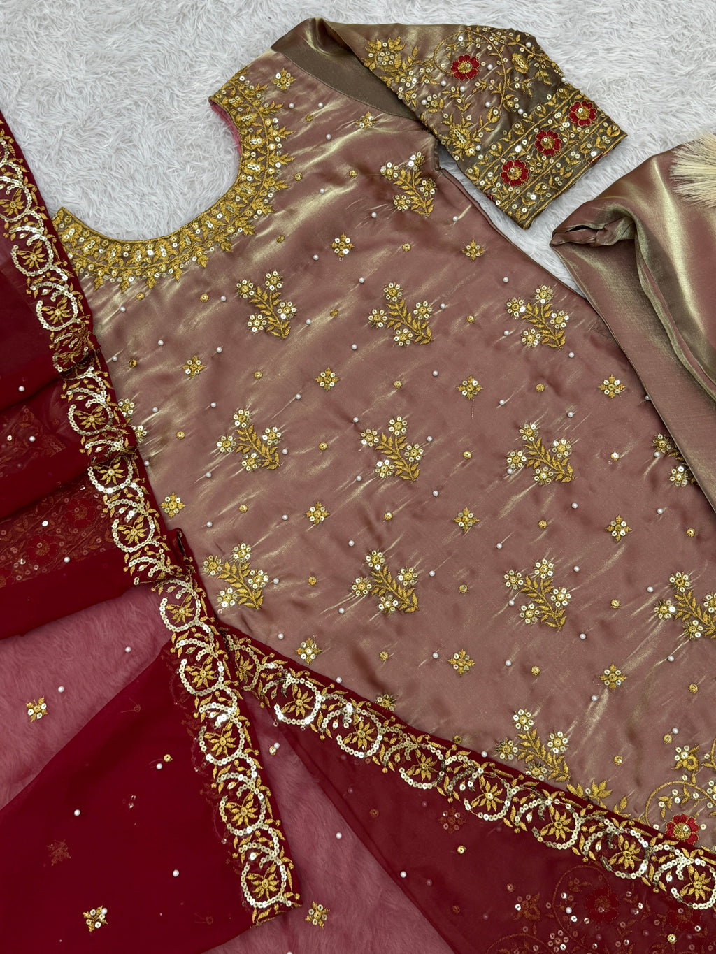 डिज़ाइनर पार्टी वियर टॉप-बॉटम और खूबसूरत दुपट्टा