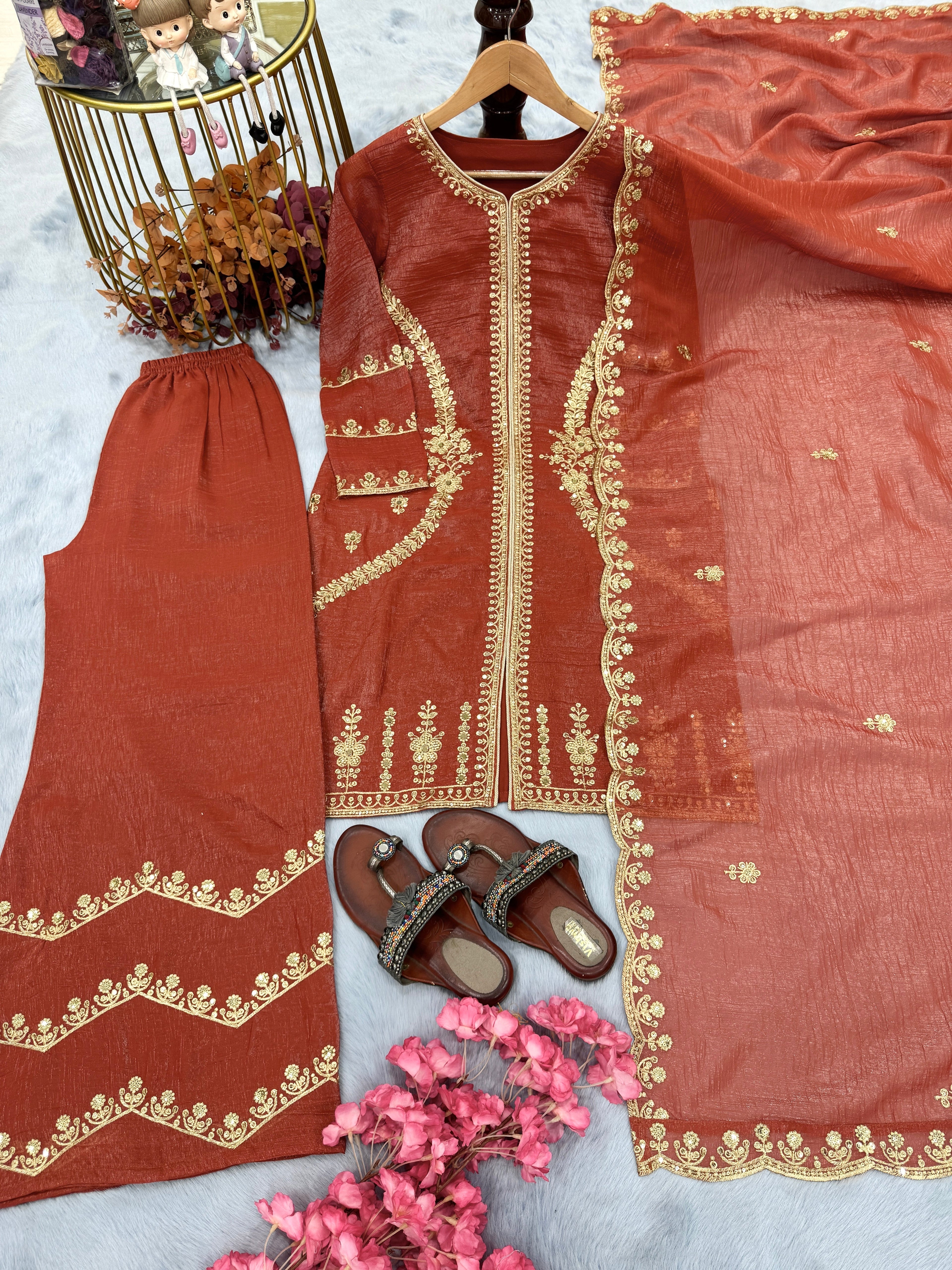 डिज़ाइनर पार्टी वियर लुक टॉप प्लाज़ो और दुपट्टा सेट