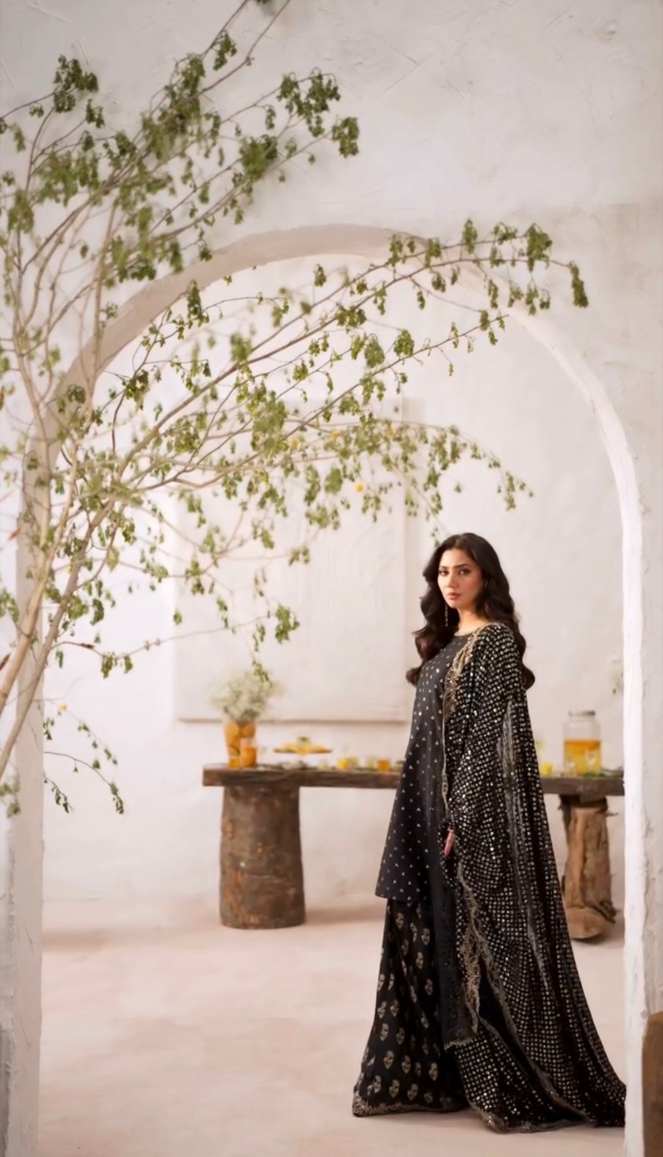 डिज़ाइनर पार्टी वियर लुक टॉप-प्लाज़ो और फैंसी दुपट्टा