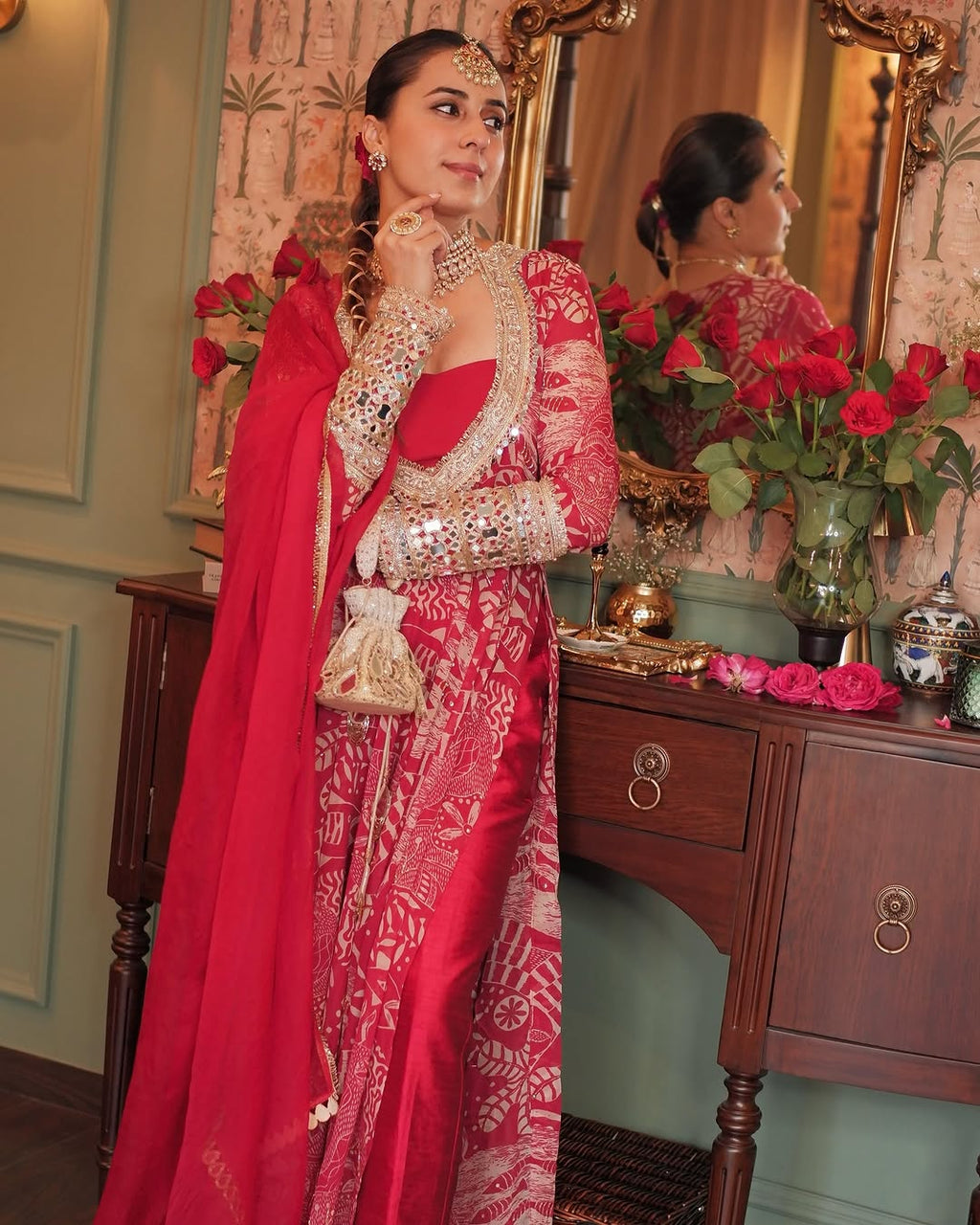 डिज़ाइनर पार्टी वियर सूट सेट कढ़ाई कोडिंग, सेक्विन और असली मिरर वर्क के साथ