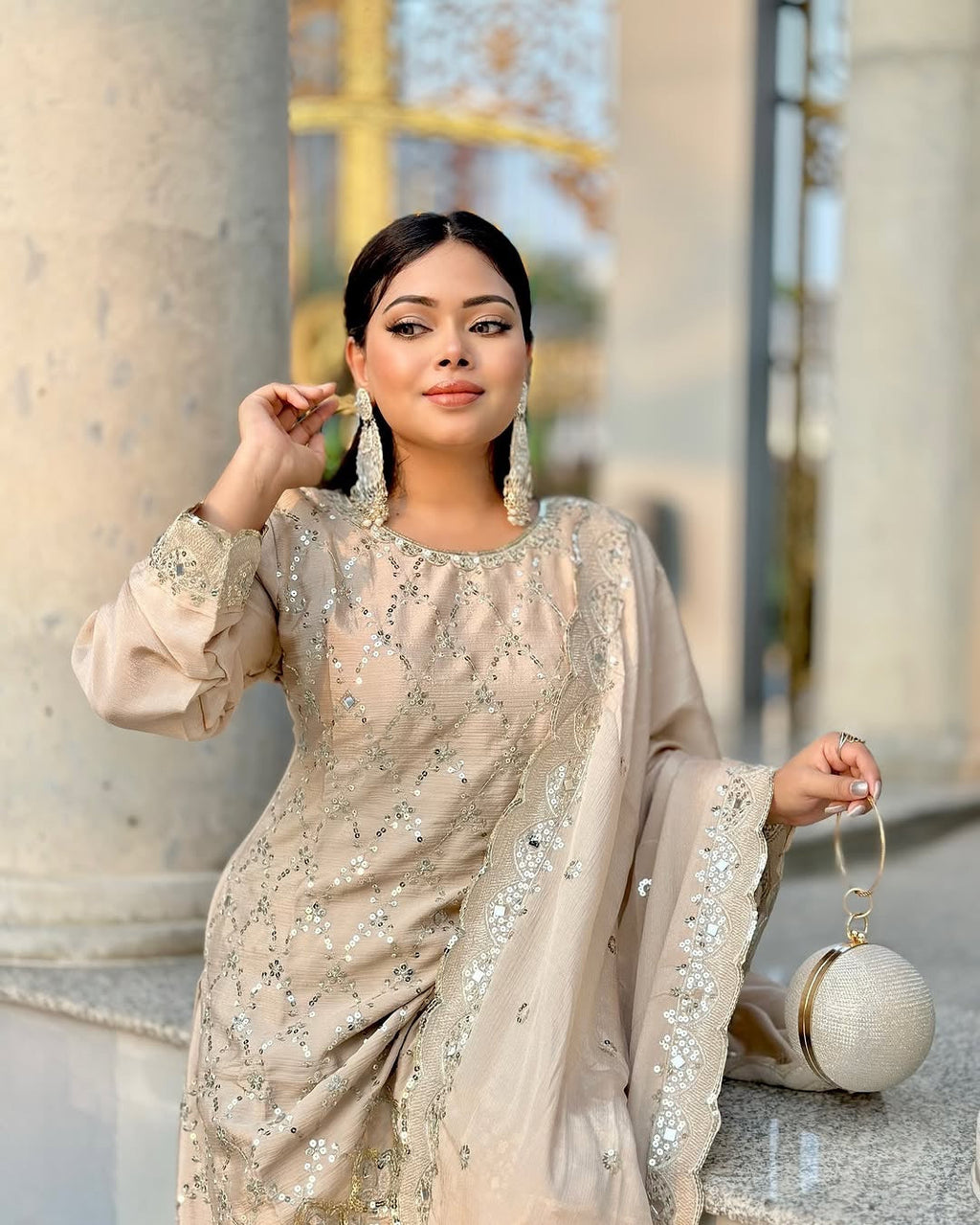 डिज़ाइनर टॉप-बॉटम और दुपट्टा, असली मिरर हैंड वर्क के साथ