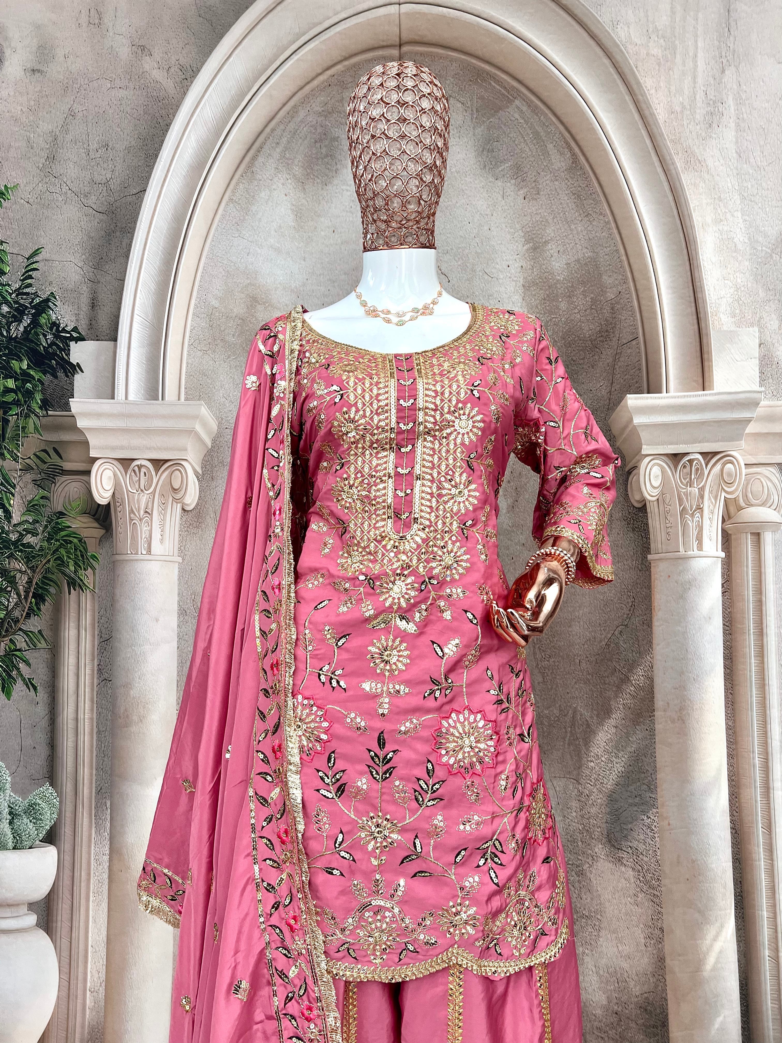 पार्टी में पहनने के लिए सुंदर टॉप और बॉटम दुपट्टे के साथ