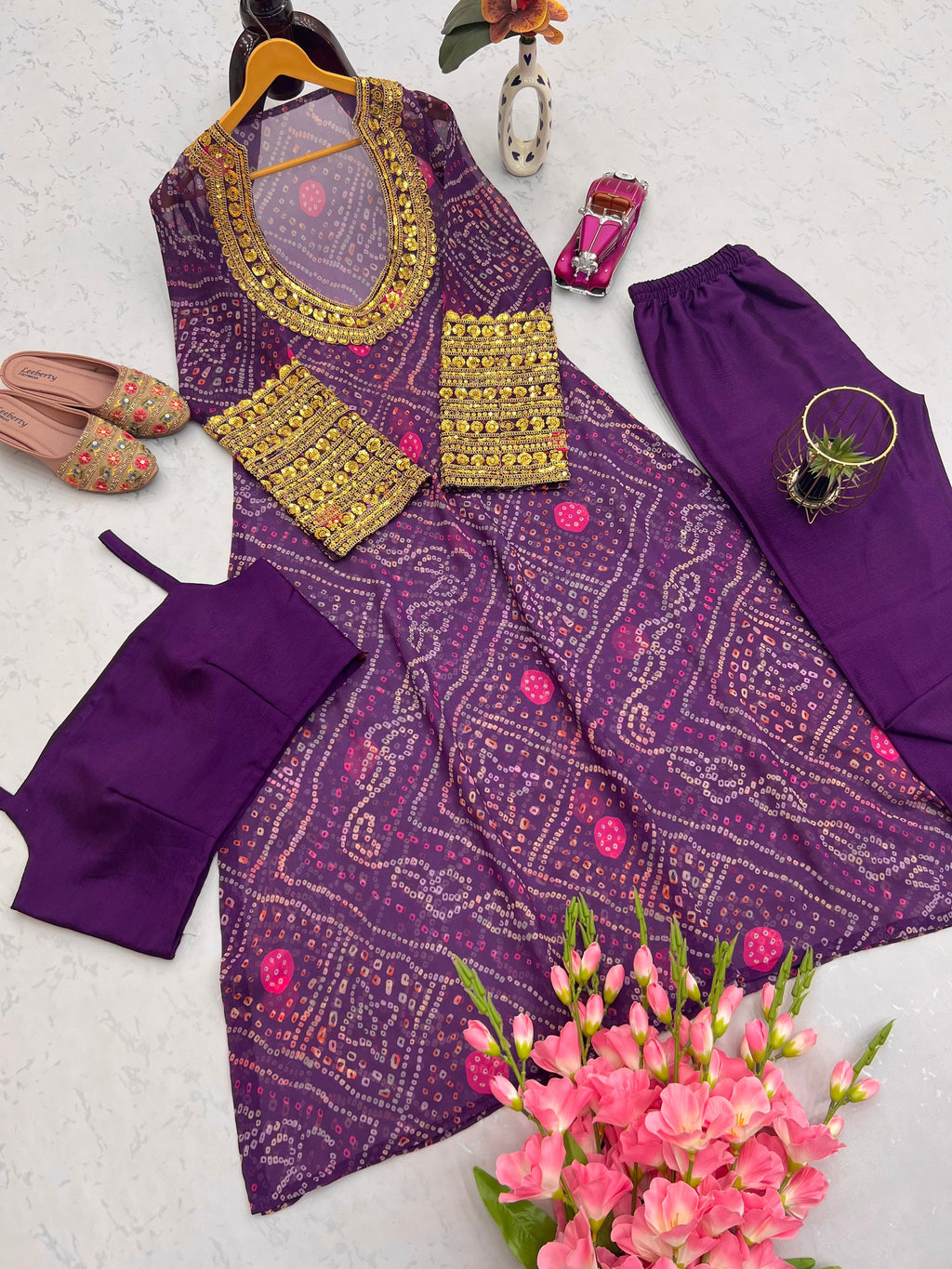 डिजिटल प्रिंट के साथ डिज़ाइनर पार्टी वियर लुक सूट सेट