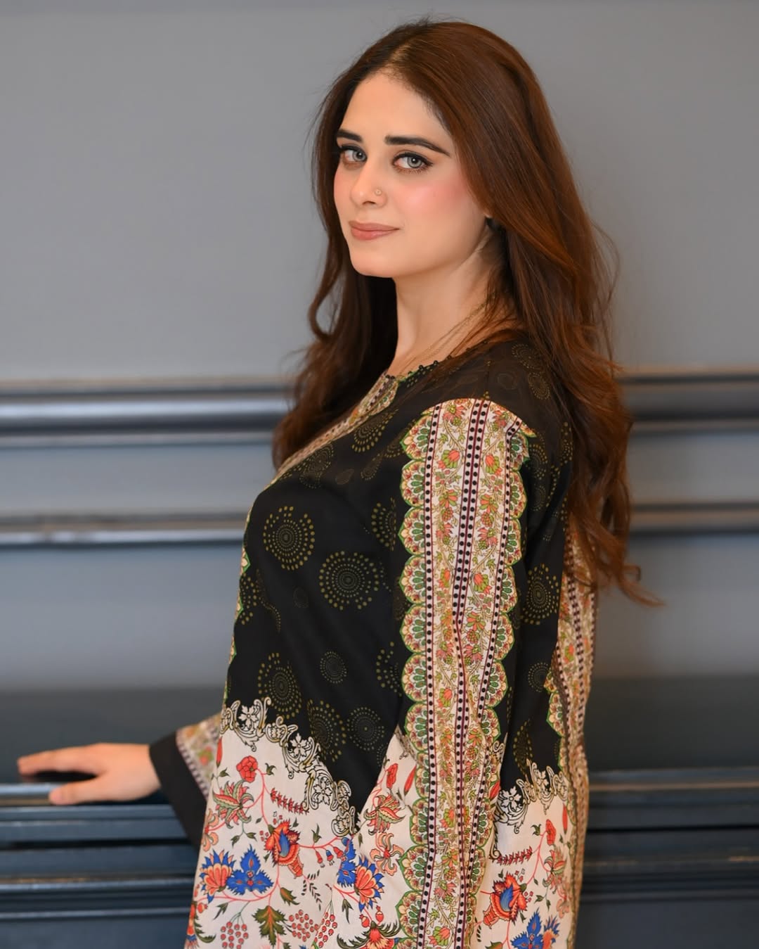 डिज़ाइनर पार्टी वियर लुक टॉप और प्लाज़ो को-ऑर्ड्स सेट