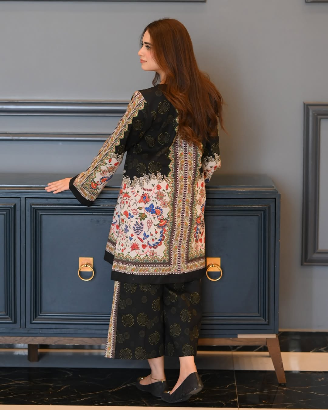 डिज़ाइनर पार्टी वियर लुक टॉप और प्लाज़ो को-ऑर्ड्स सेट