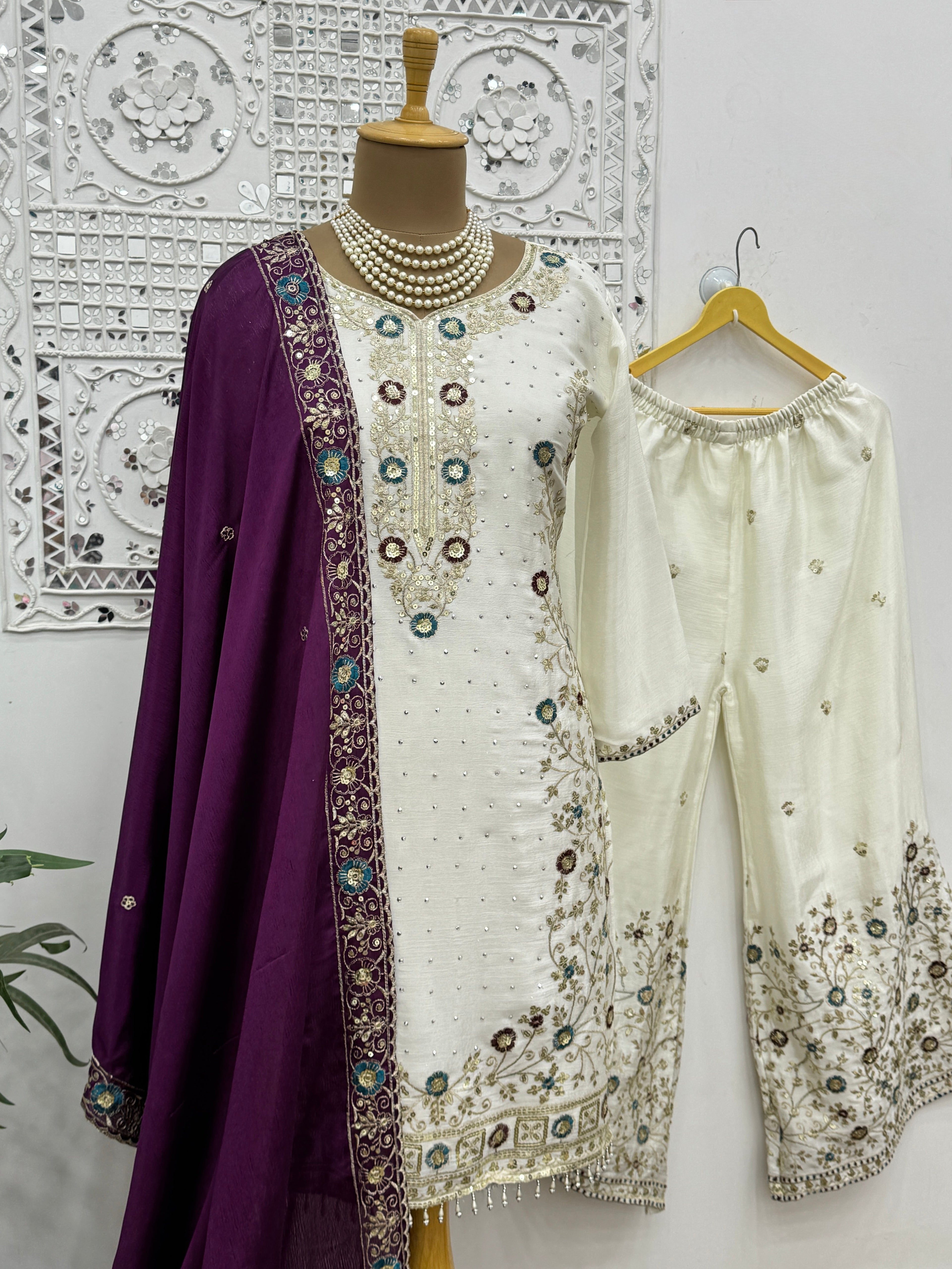 पार्टी वियर लुक डिज़ाइनर टॉप और बॉटम दुपट्टे के साथ