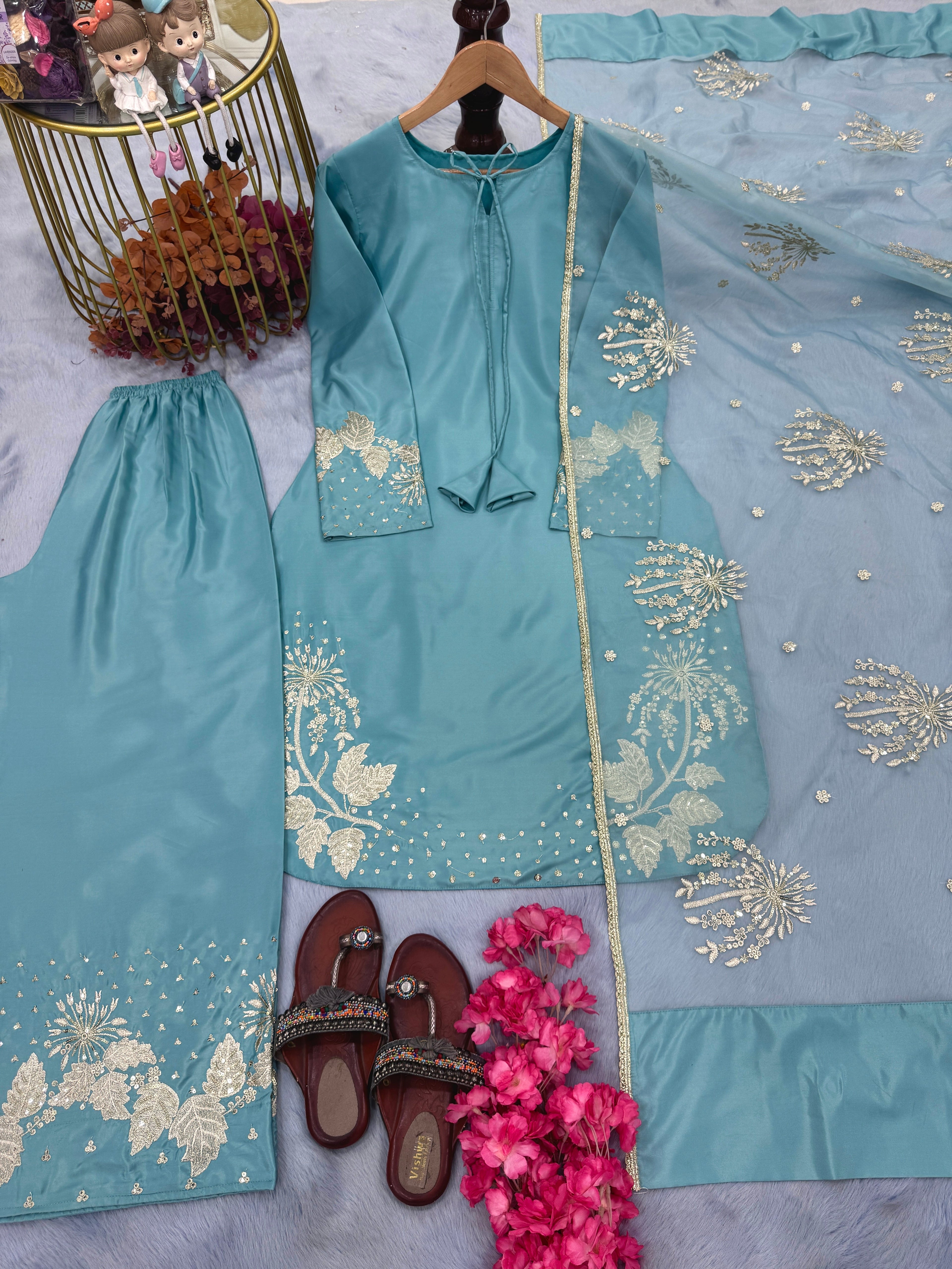 डिज़ाइनर पार्टी वियर लुक टॉप और प्लाज़ो दुपट्टे के साथ