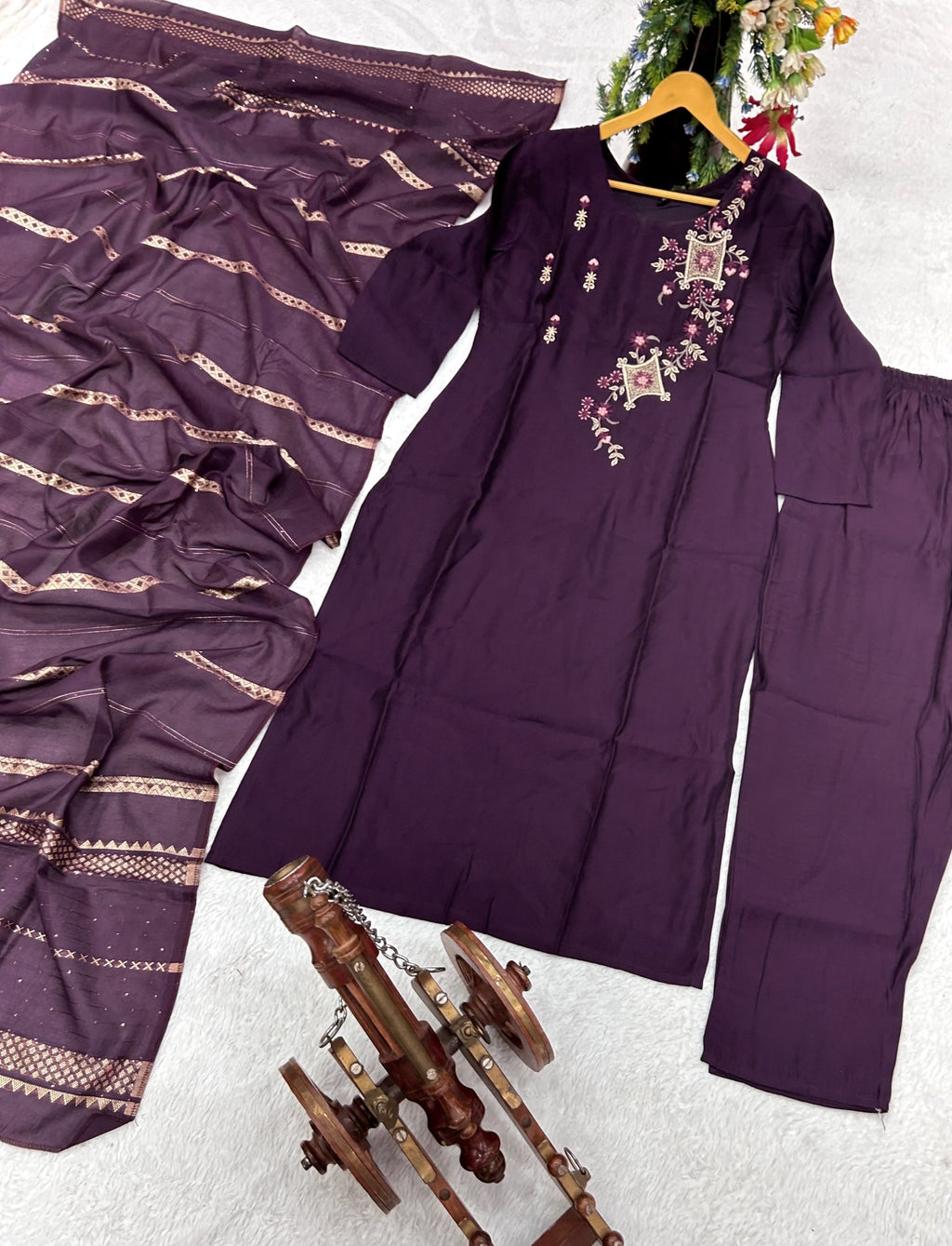 पार्टी वियर डिज़ाइनर टॉप-बॉटम और खूबसूरत दुपट्टा