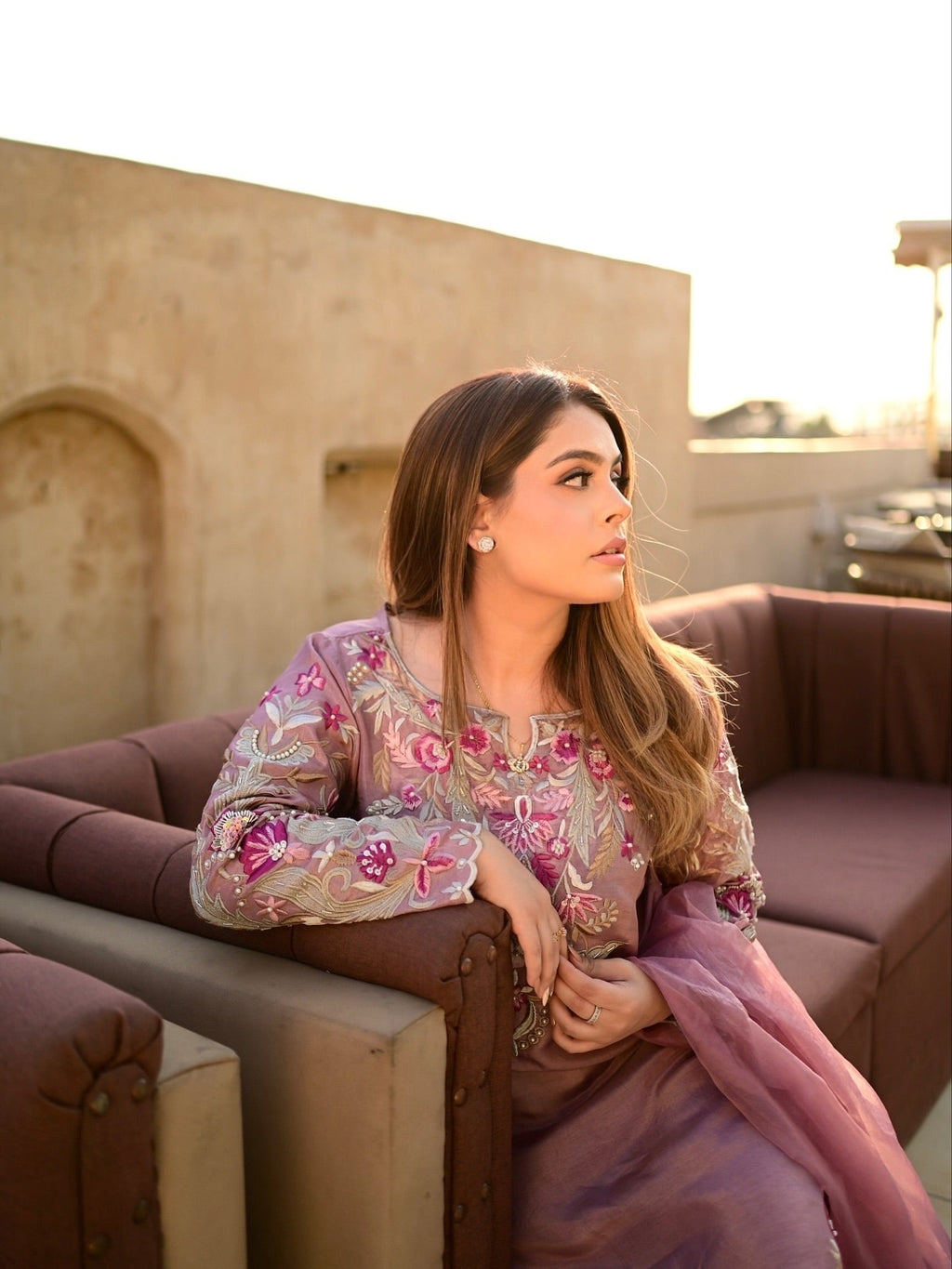 पार्टी वियर खूबसूरत टॉप-बॉटम और फैंसी दुपट्टा