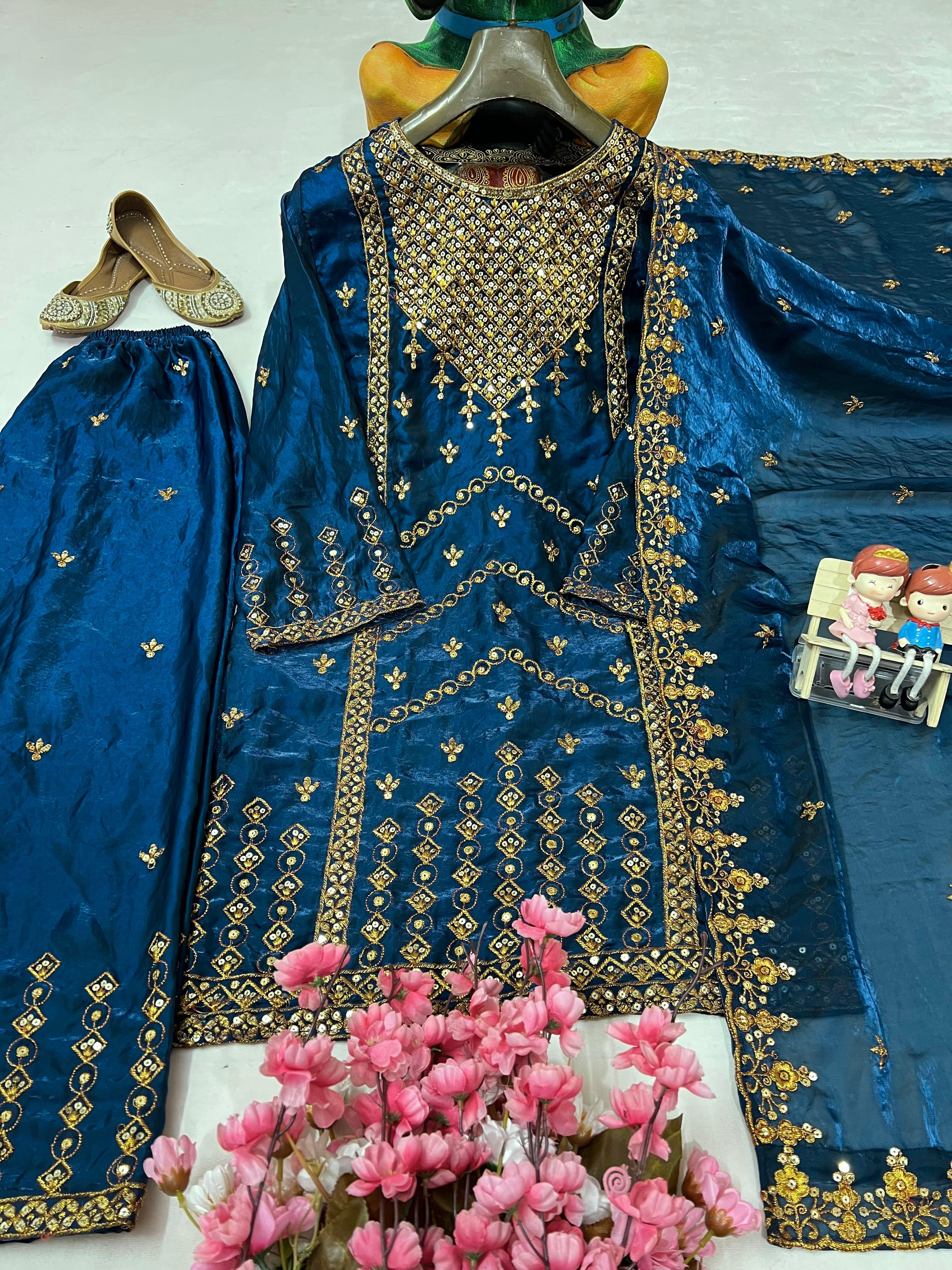 पार्टी वियर लुक टॉप-बॉटम और दुपट्टा सेक्विन एम्ब्रॉयडरी वर्क के साथ