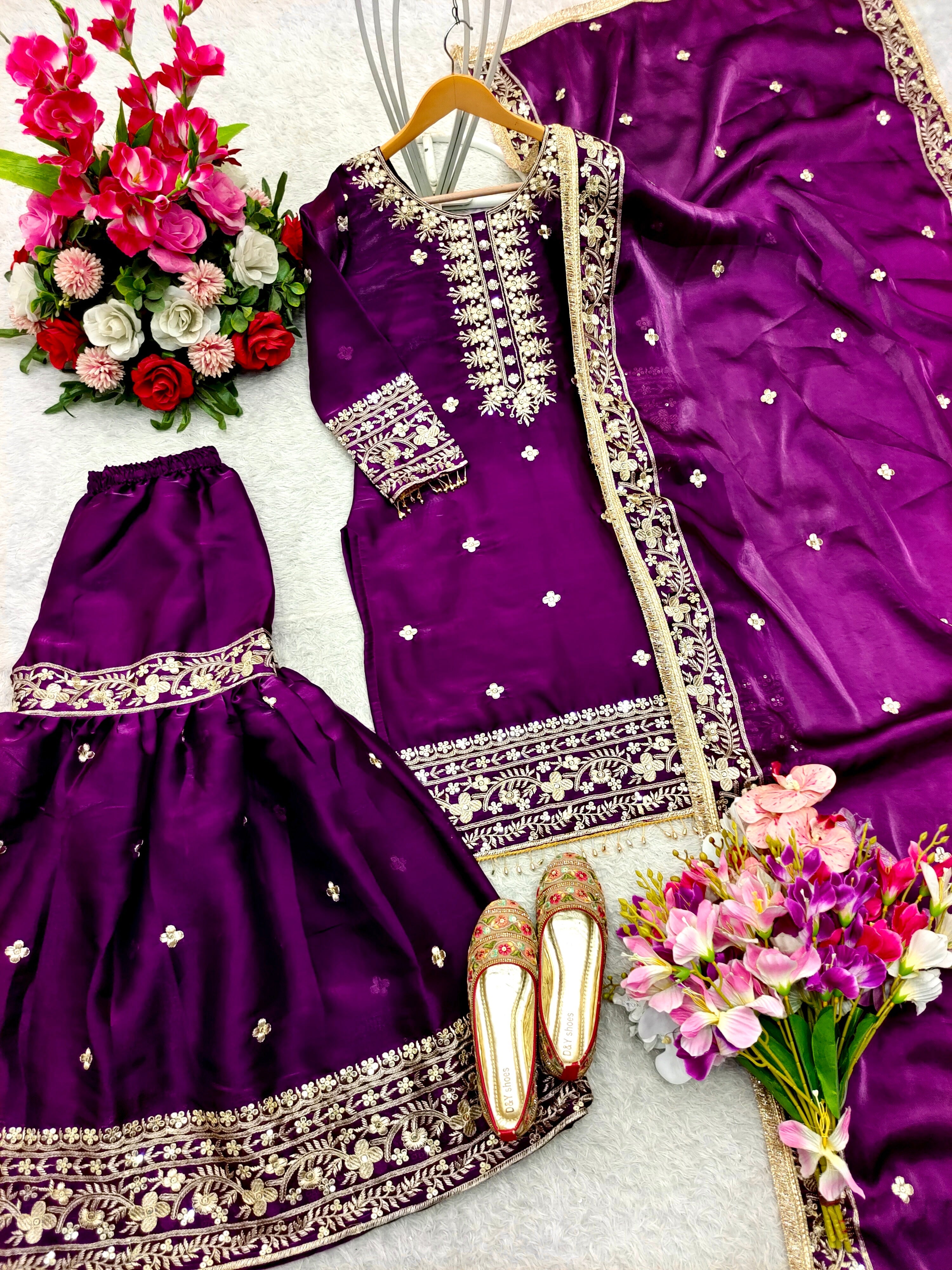 डिज़ाइनर पार्टी वियर टॉप-सररा और खूबसूरत दुपट्टा सेट