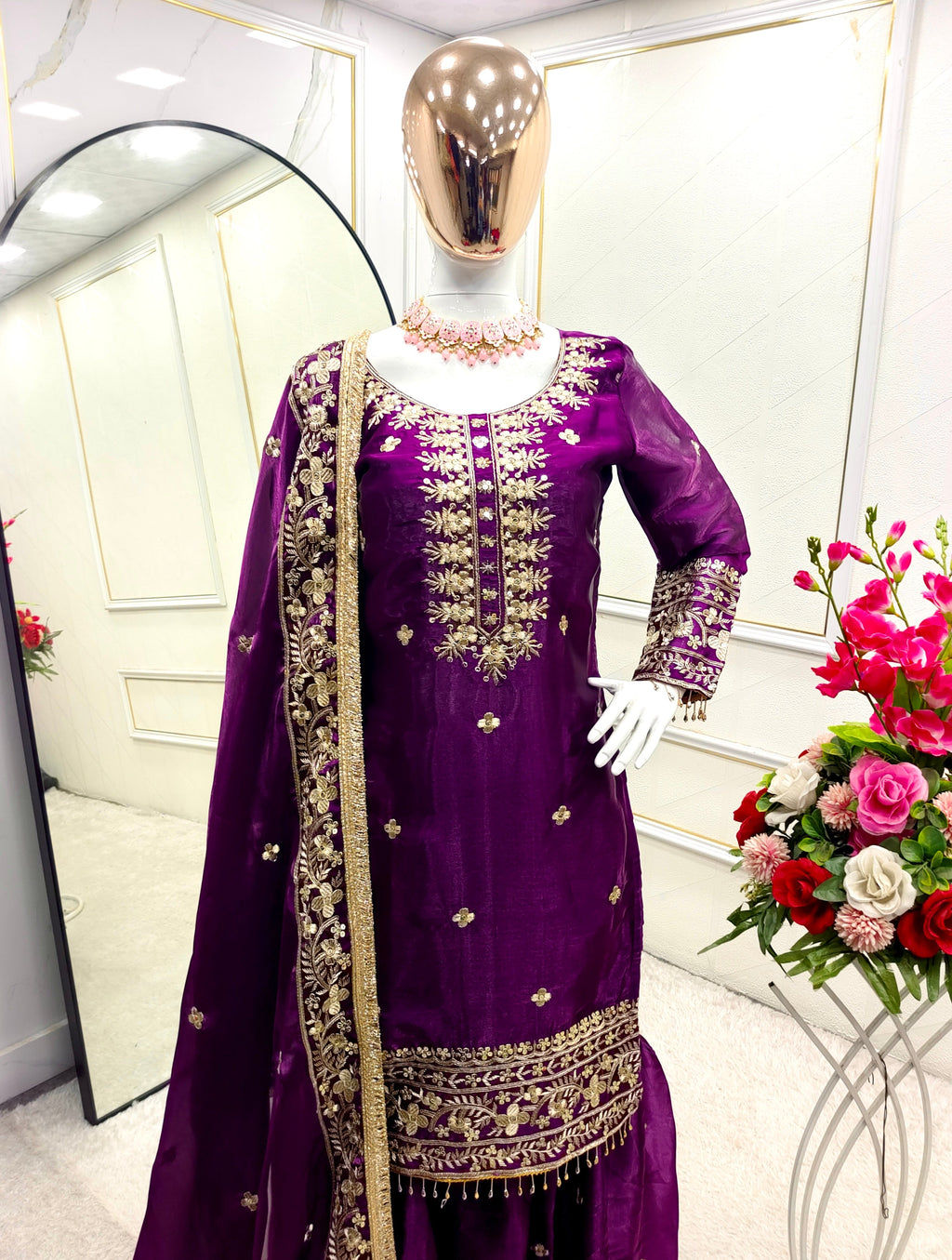 डिज़ाइनर पार्टी वियर टॉप-सररा और खूबसूरत दुपट्टा सेट