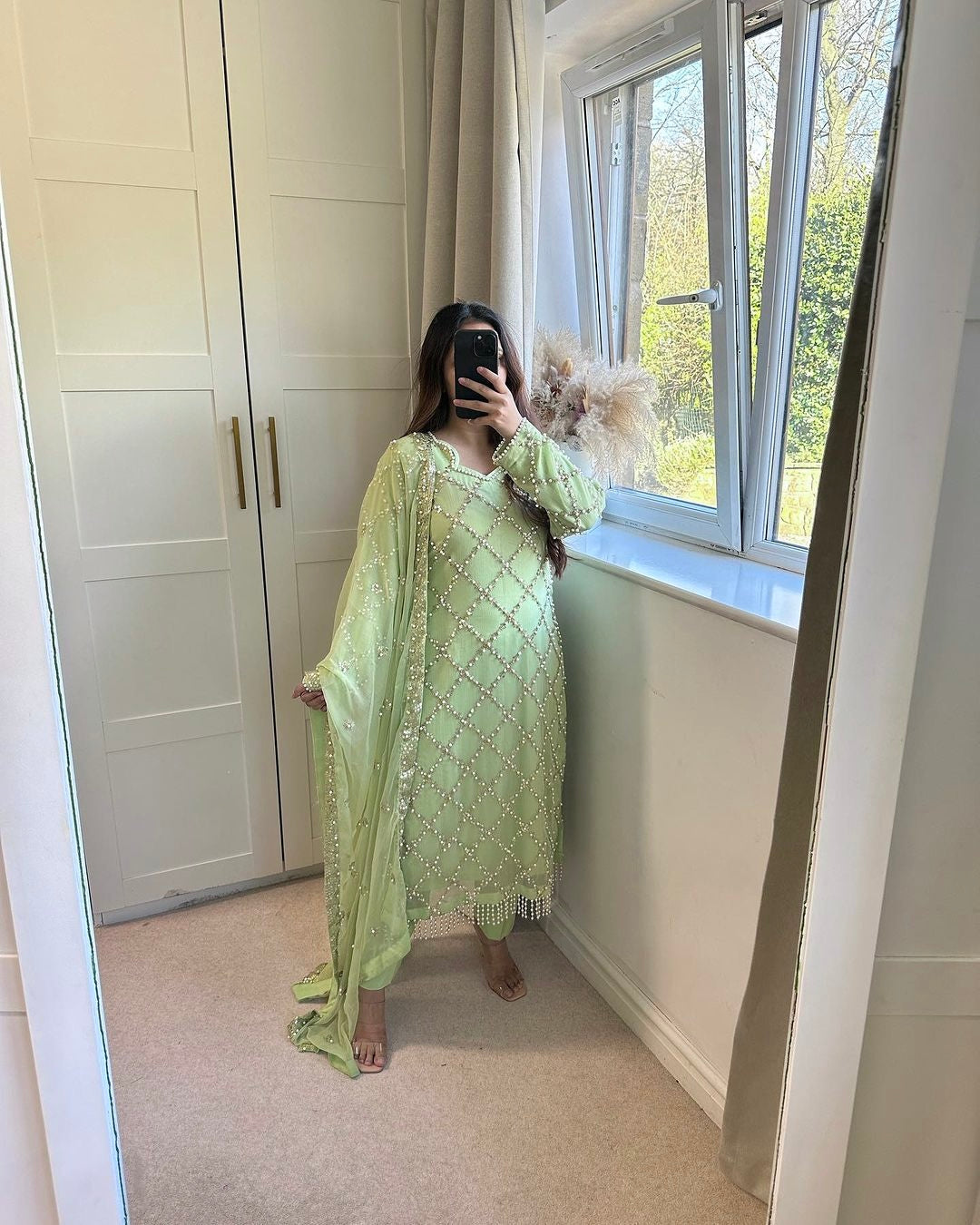 पार्टी वियर सुंदर टॉप बॉटम और फैंसी दुपट्टा