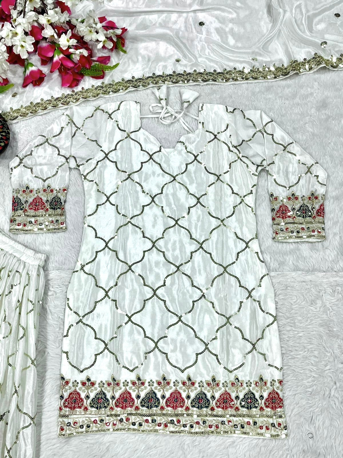 डिज़ाइनर पार्टी वियर लुक टॉप, शरारा प्लाज़ो और दुपट्टा