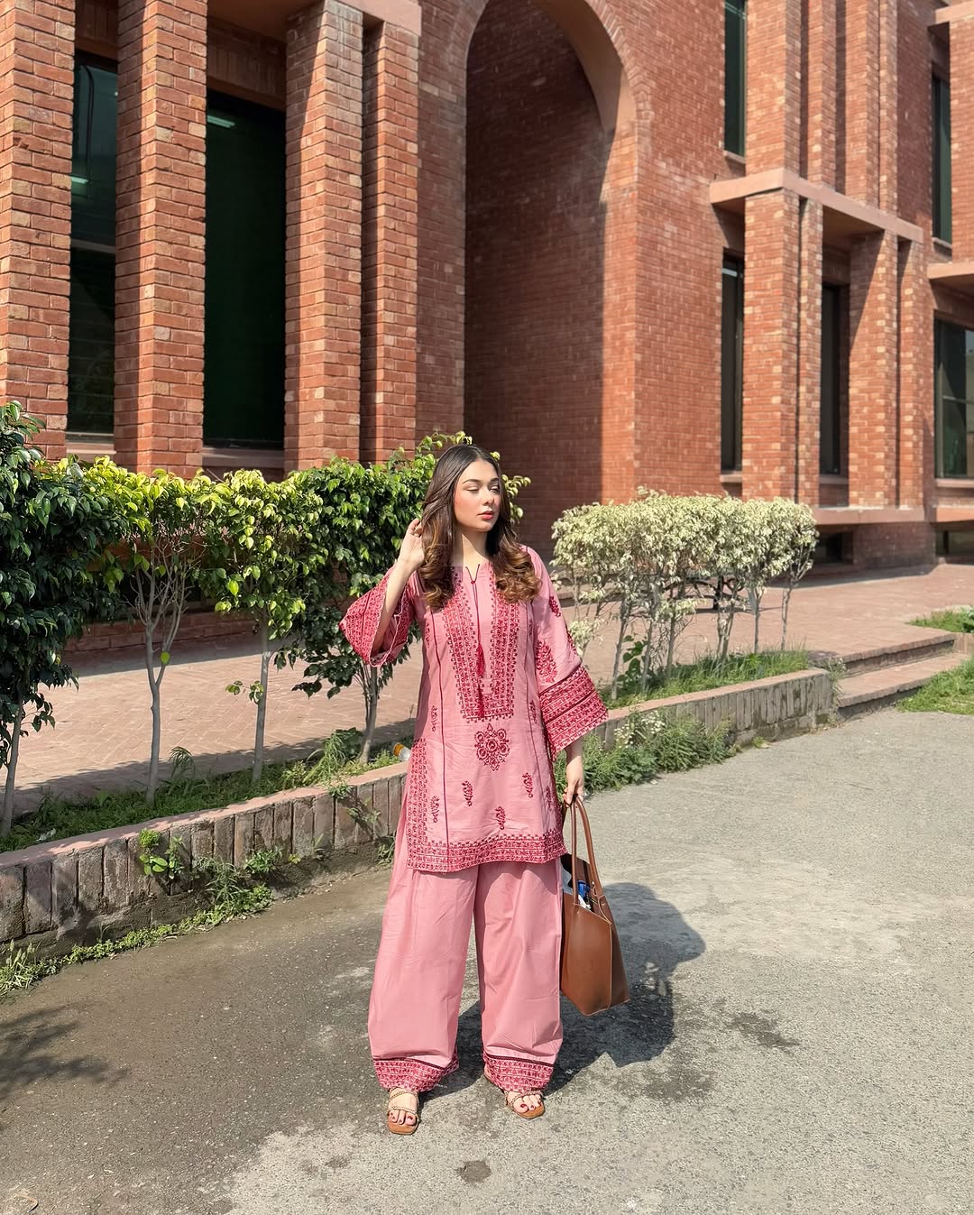 पार्टी वियर डिज़ाइनर टॉप बॉटम रियल मिरर हैंड वर्क के साथ