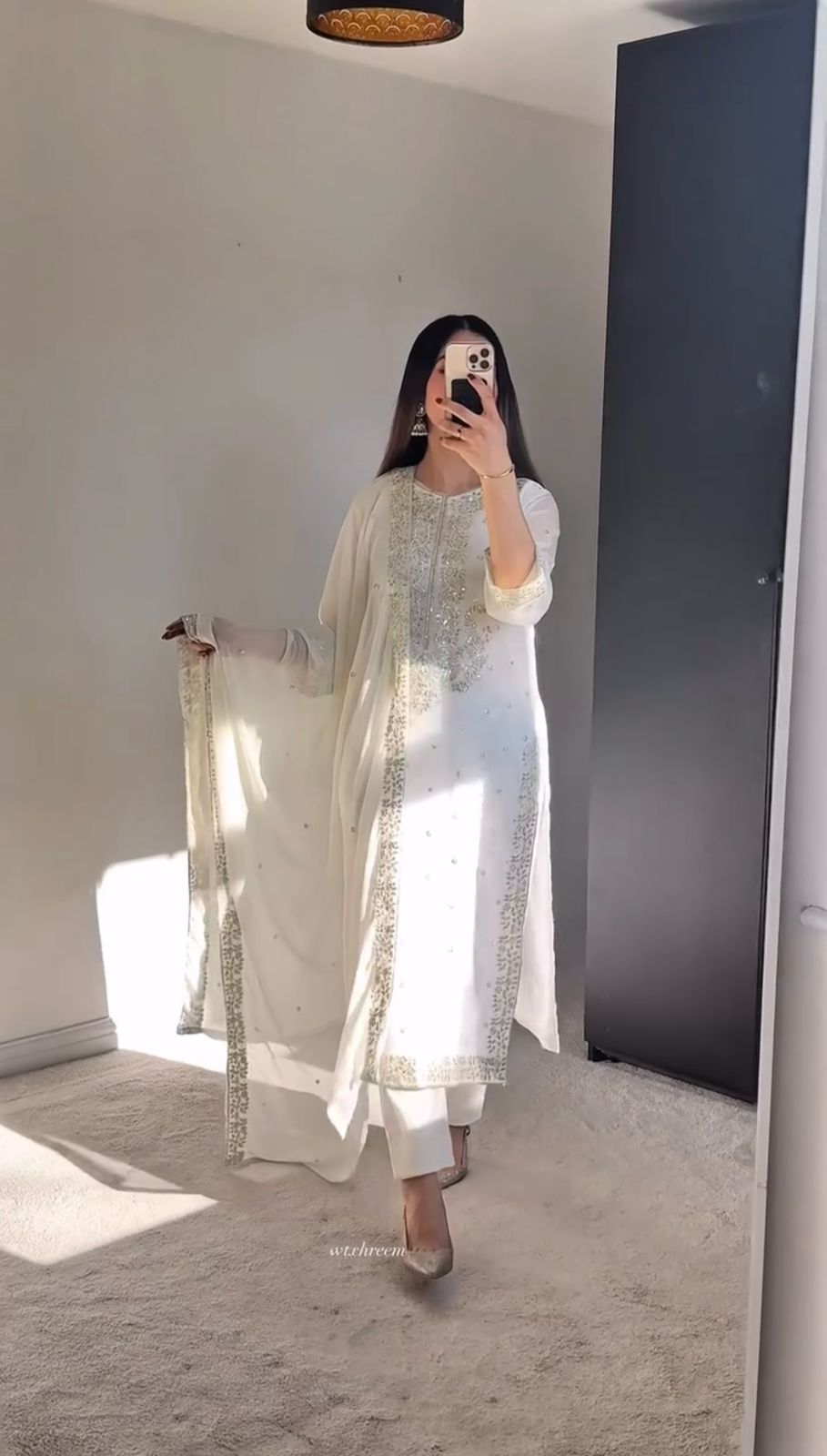 डिज़ाइनर पार्टी वियर लुक फैंसी टॉप-दुपट्टा शरारा