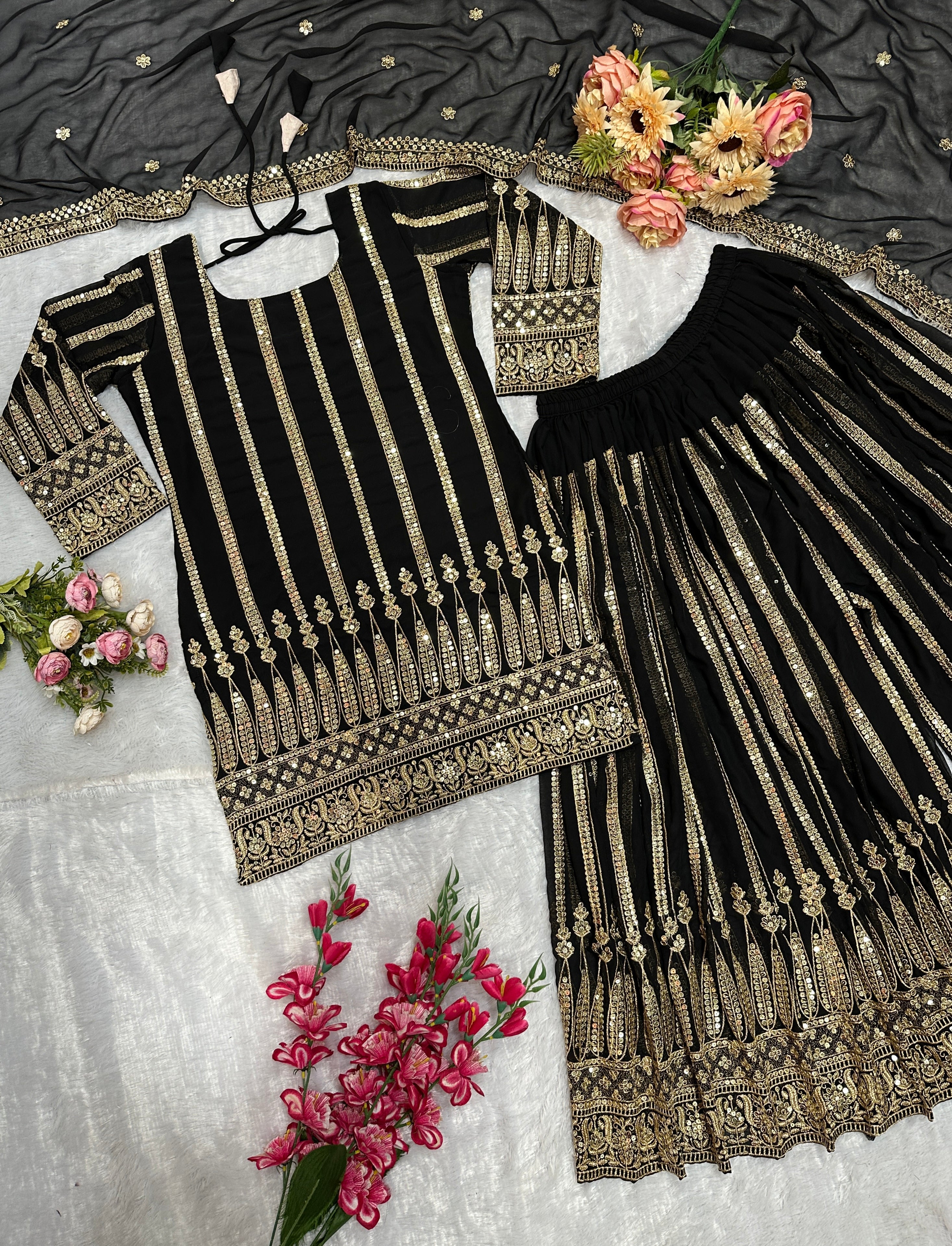 पार्टी वियर डिज़ाइनर टॉप और प्लाज़ो दुपट्टे के साथ