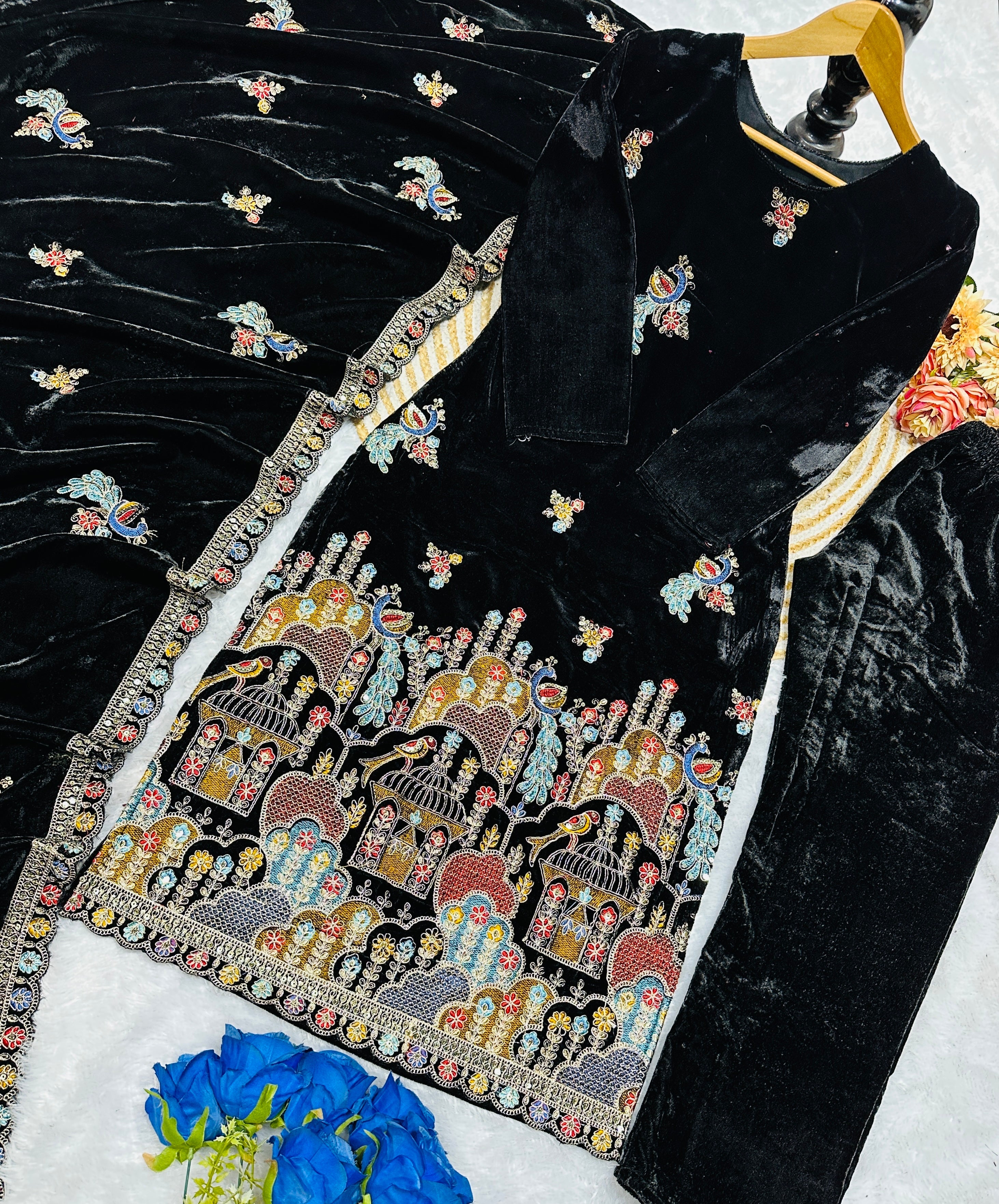 डिज़ाइनर पार्टी वियर टॉप बॉटम और फैंसी दुपट्टा