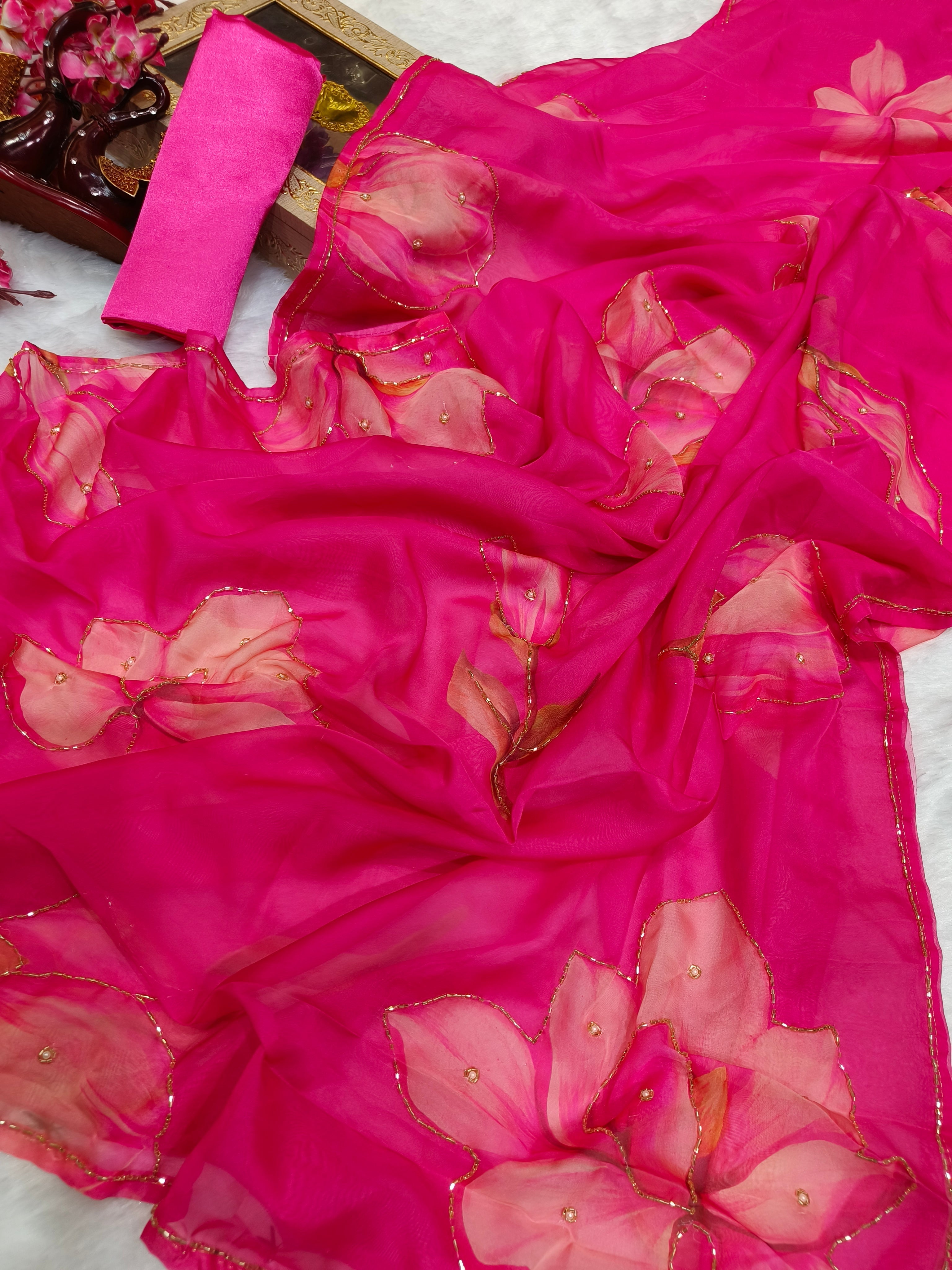 Party Wear Designer Saree With Beautiful Floral Print