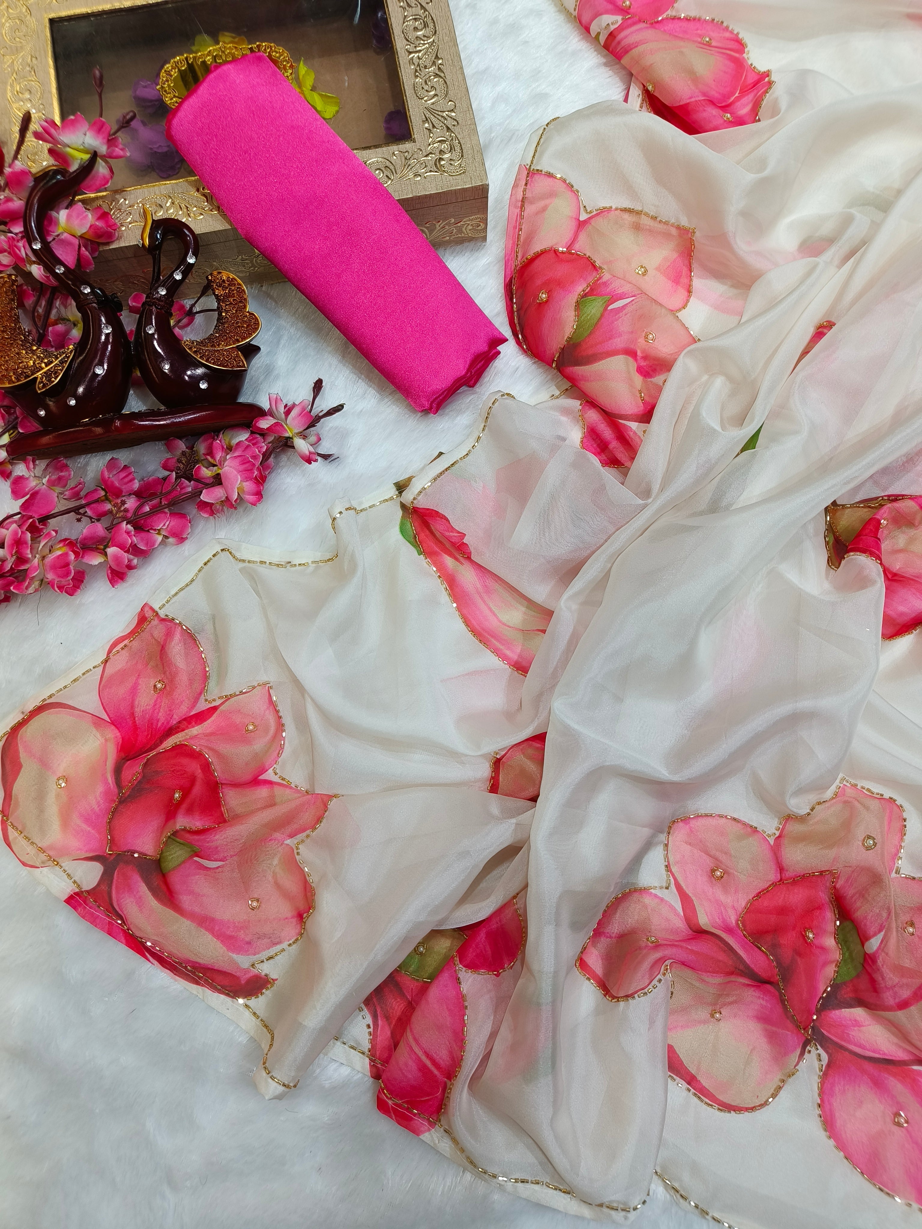 Party Wear Designer Saree With Beautiful Floral Print