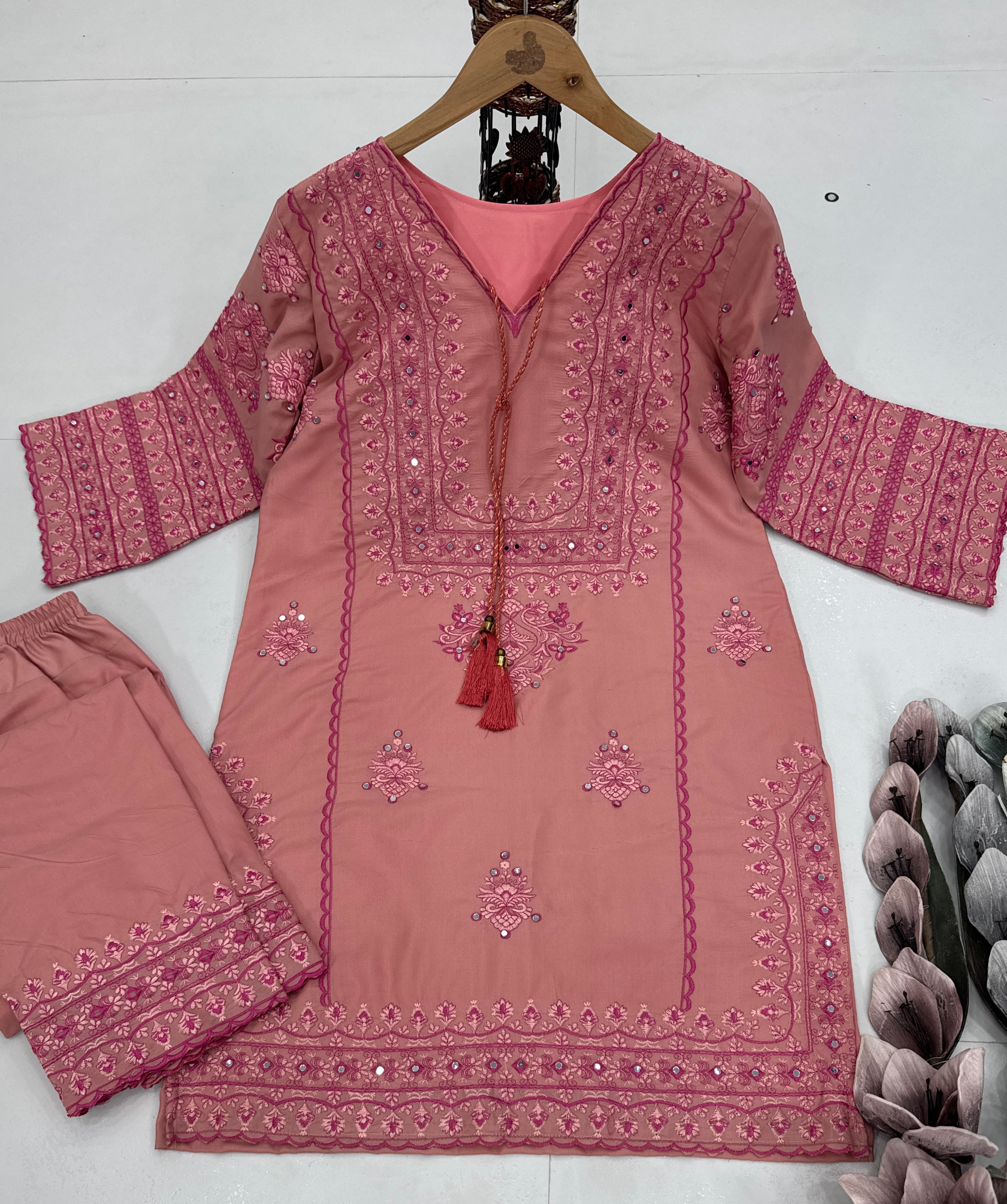 पार्टी वियर डिज़ाइनर टॉप बॉटम रियल मिरर हैंड वर्क के साथ