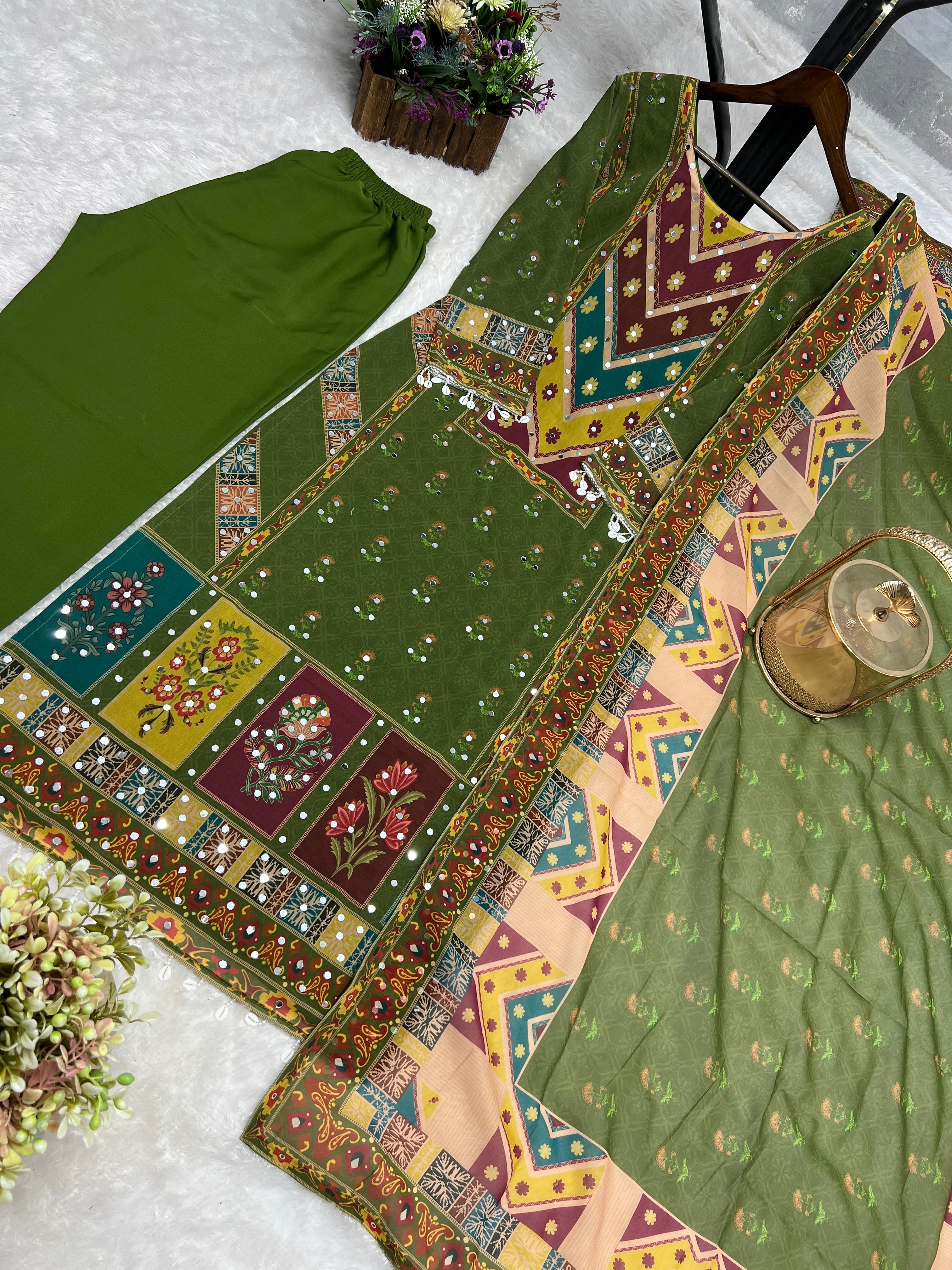 Beautiful Suit Set With Real Mirror Hand Work