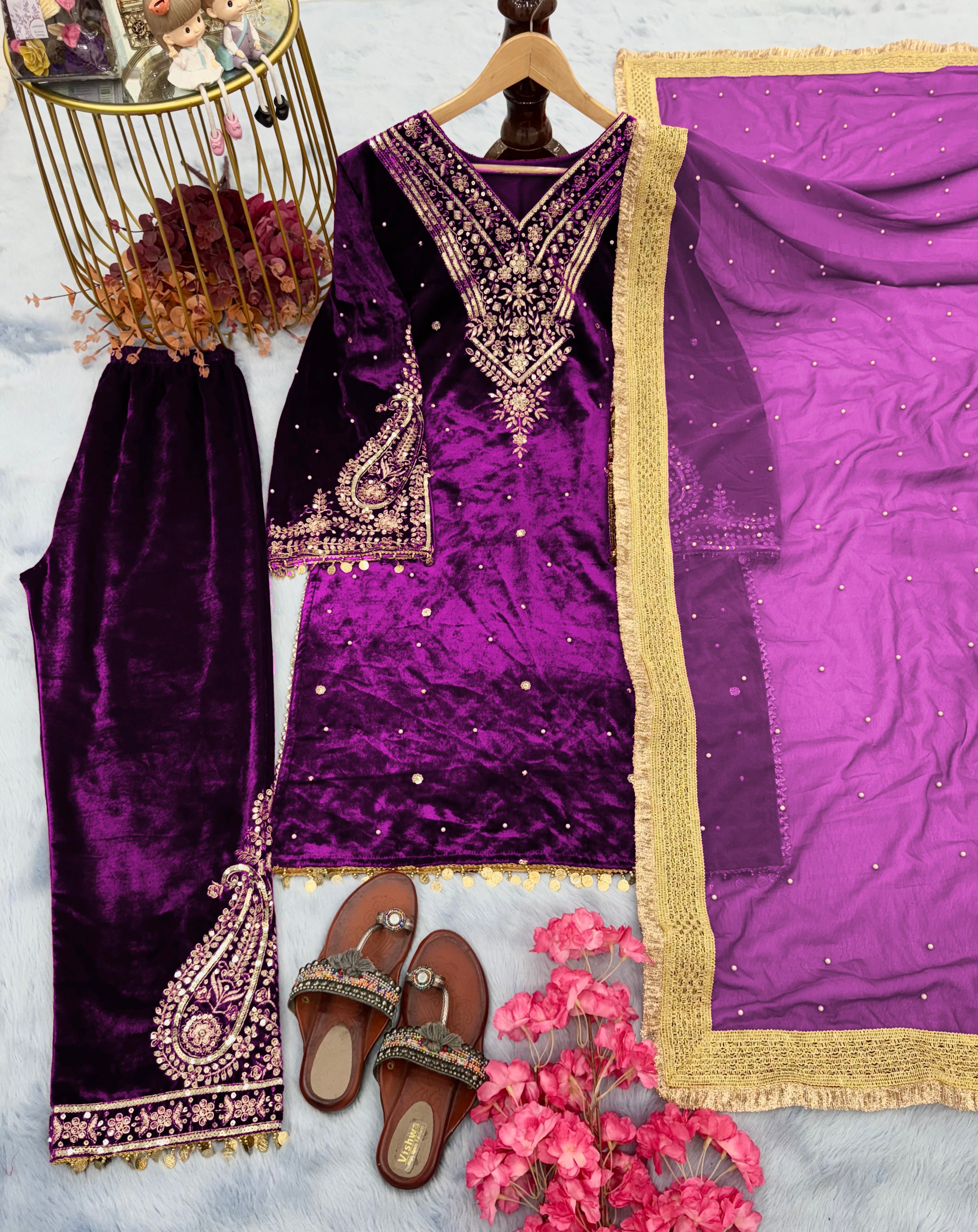 Beautiful Trending Suit Pent With Dupatta