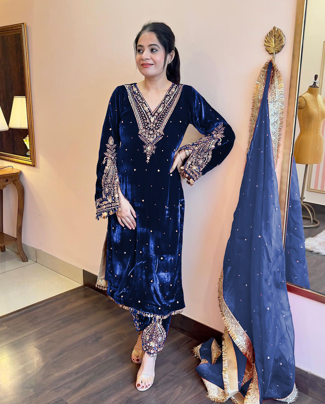 Beautiful Trending Suit Pent With Dupatta