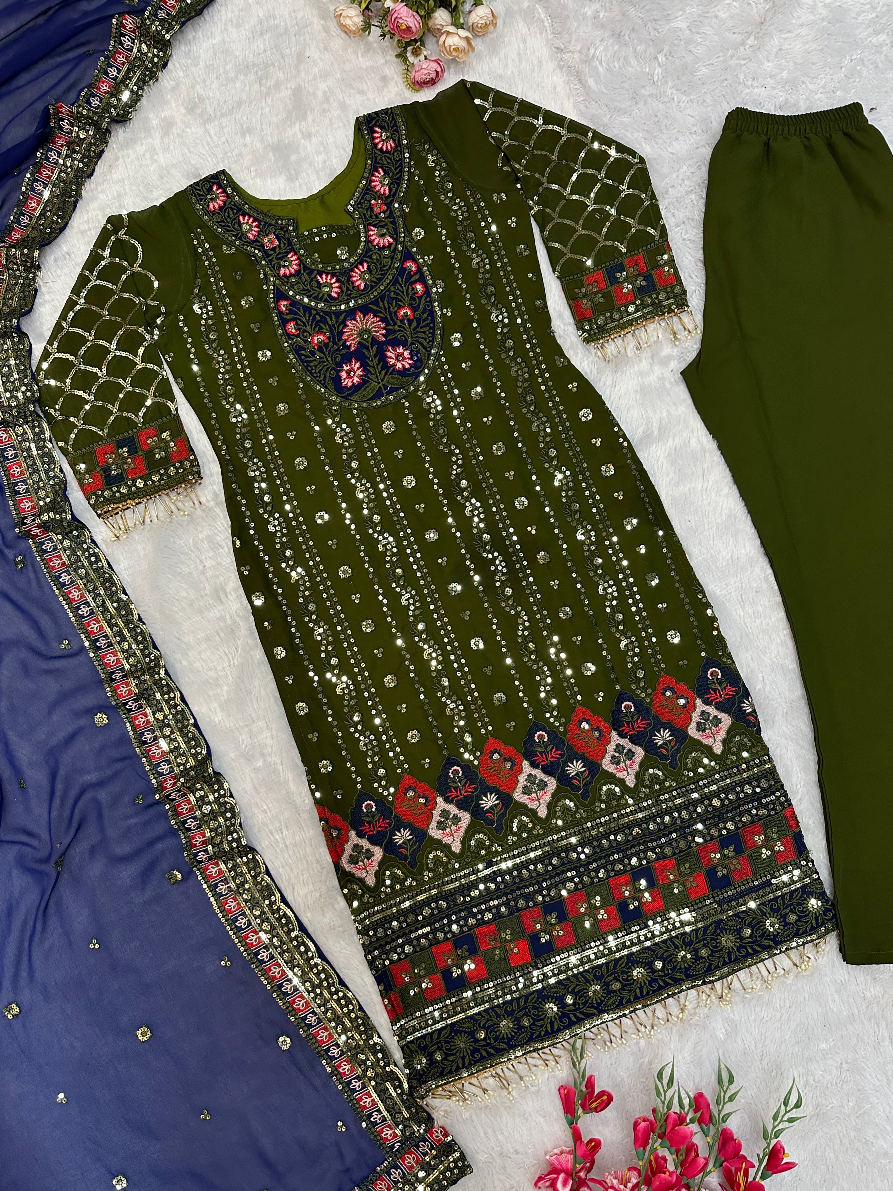 पार्टी वियर डिज़ाइनर टॉप पेंट और मोती वर्क वाला दुपट्टा