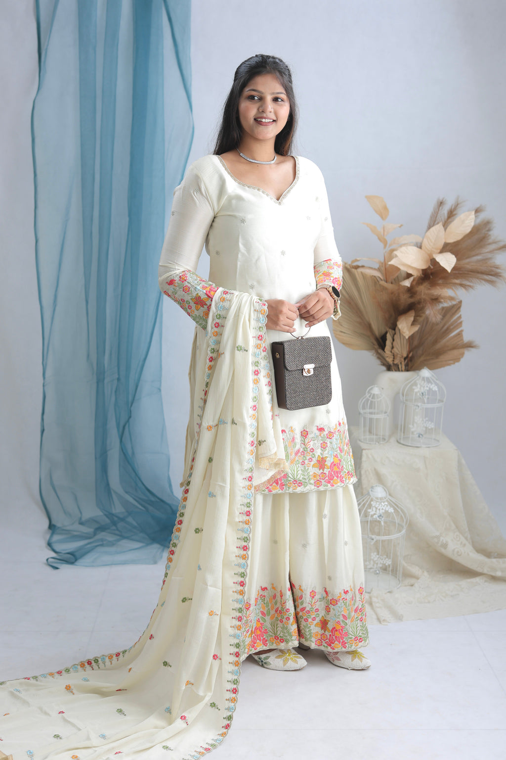 पार्टी वियर लुक डिज़ाइनर टॉप-सररा और दुपट्टा