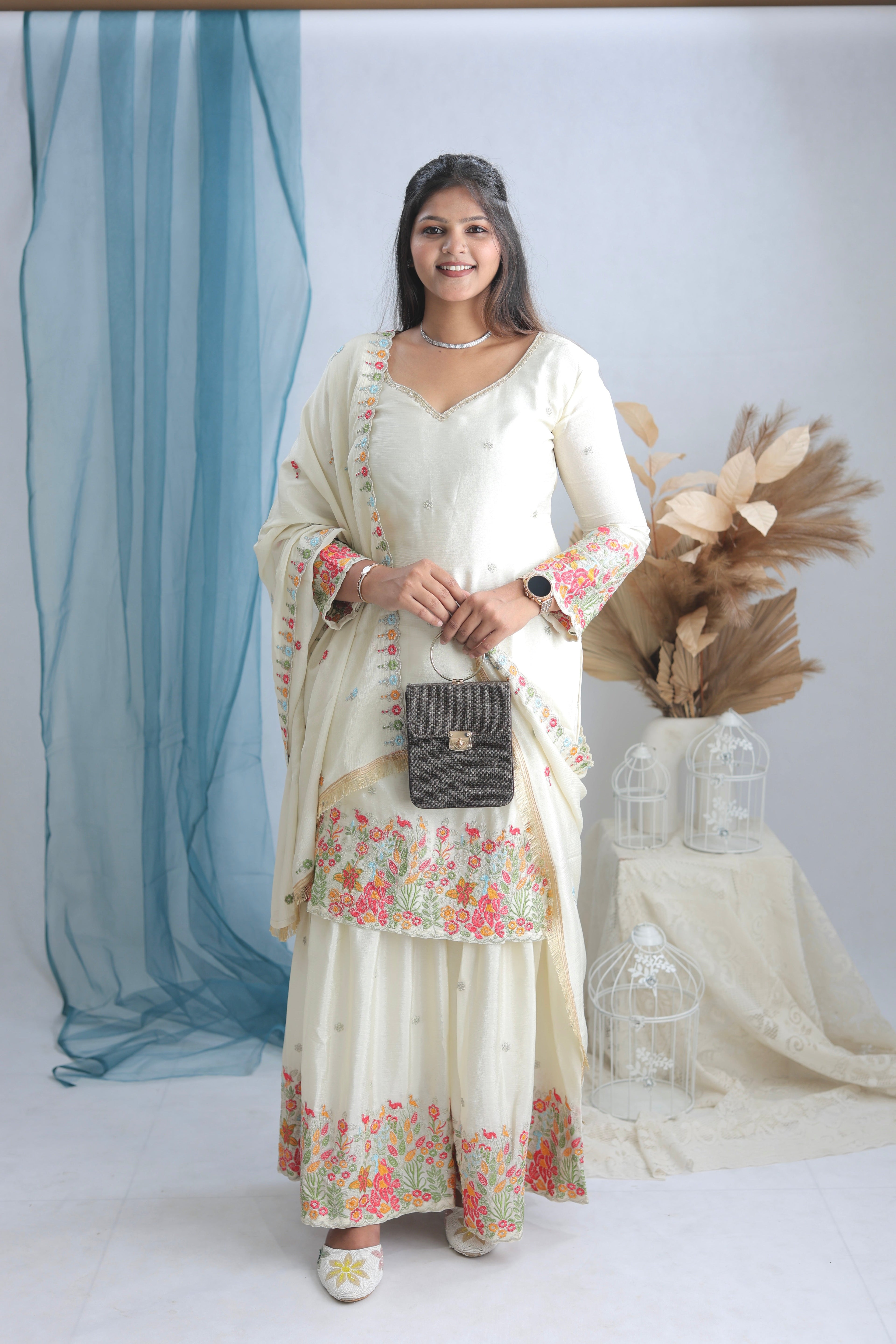 पार्टी वियर लुक डिज़ाइनर टॉप-सररा और दुपट्टा