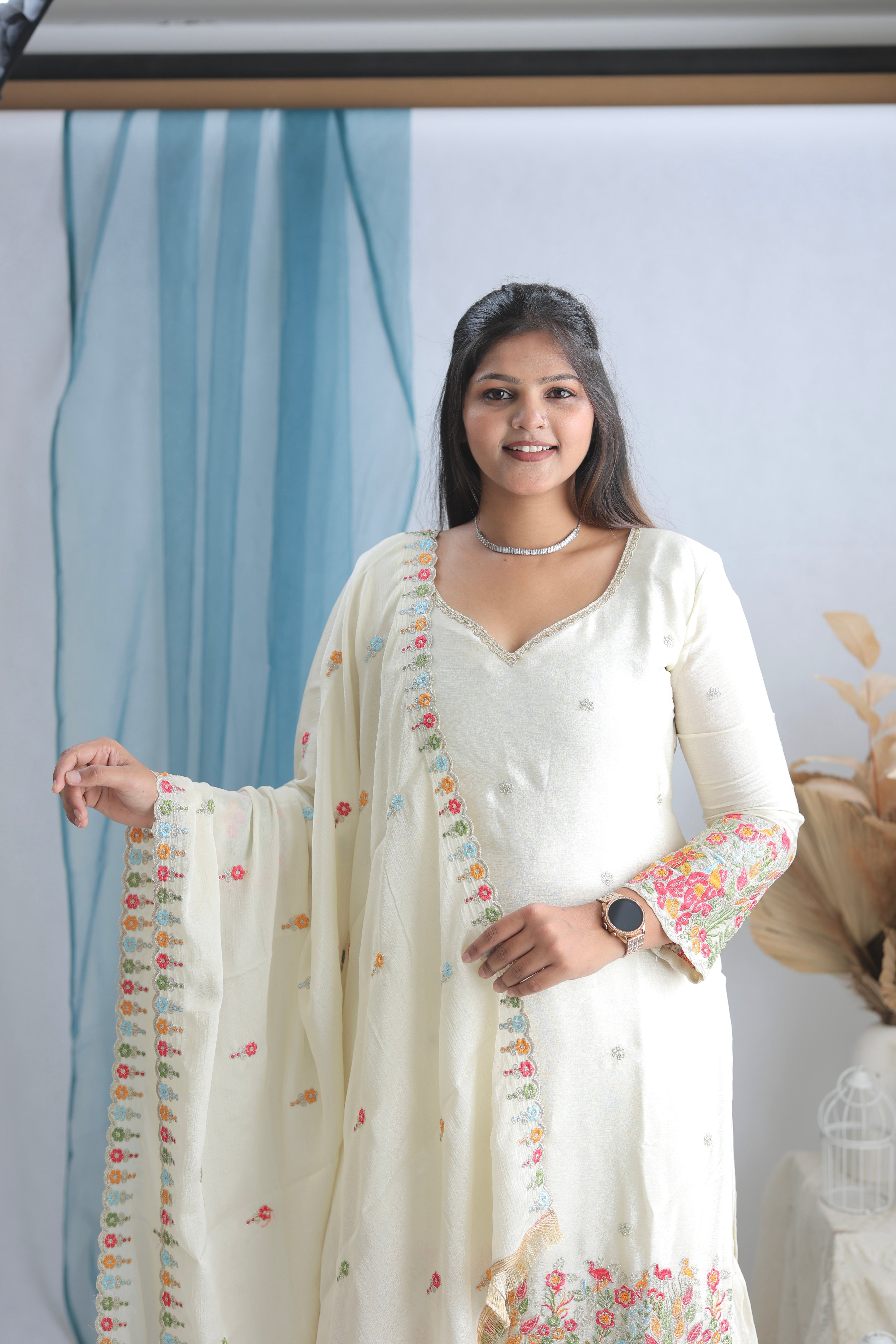 पार्टी वियर लुक डिज़ाइनर टॉप-सररा और दुपट्टा