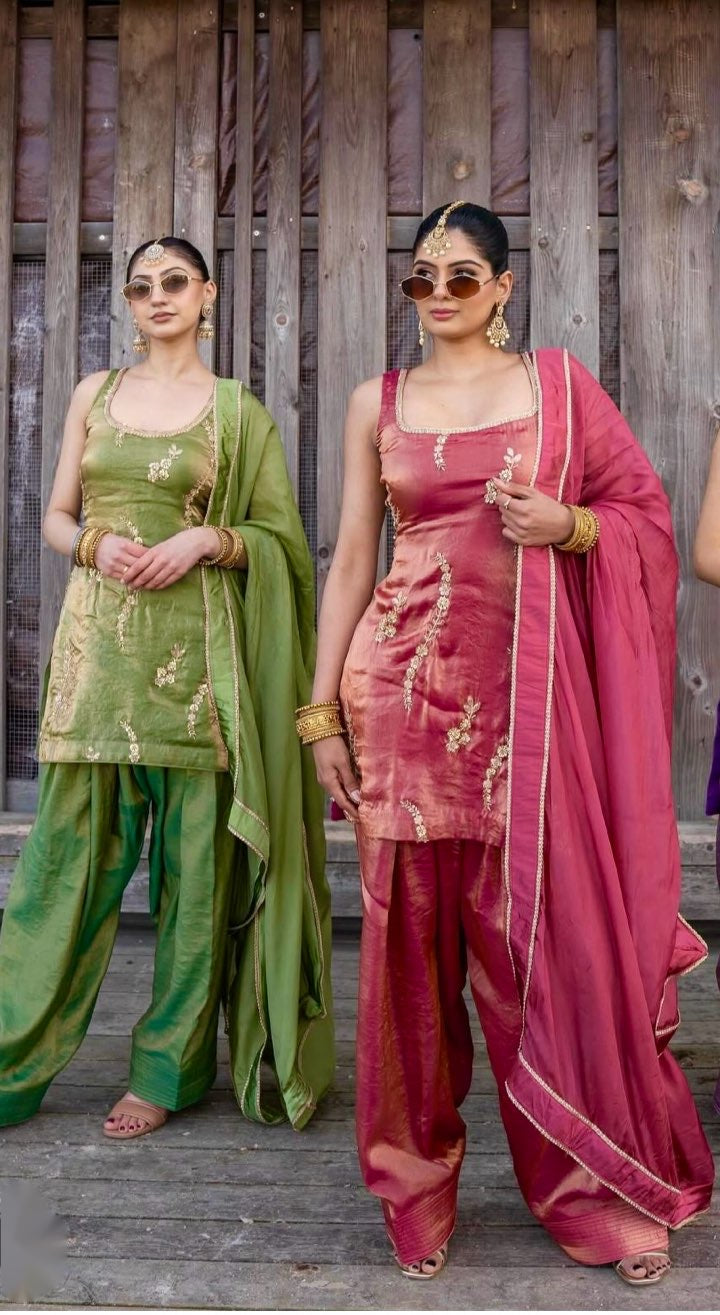 डिज़ाइनर पार्टी वियर लुक हैवी फेंडी सिल्क टॉप फर्शी और दुपट्टा