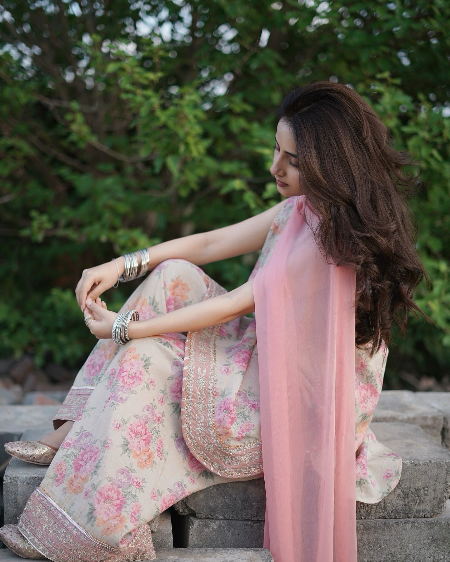 पार्टी वियर डिज़ाइनर टॉप-बॉटम और खूबसूरत दुपट्टा 