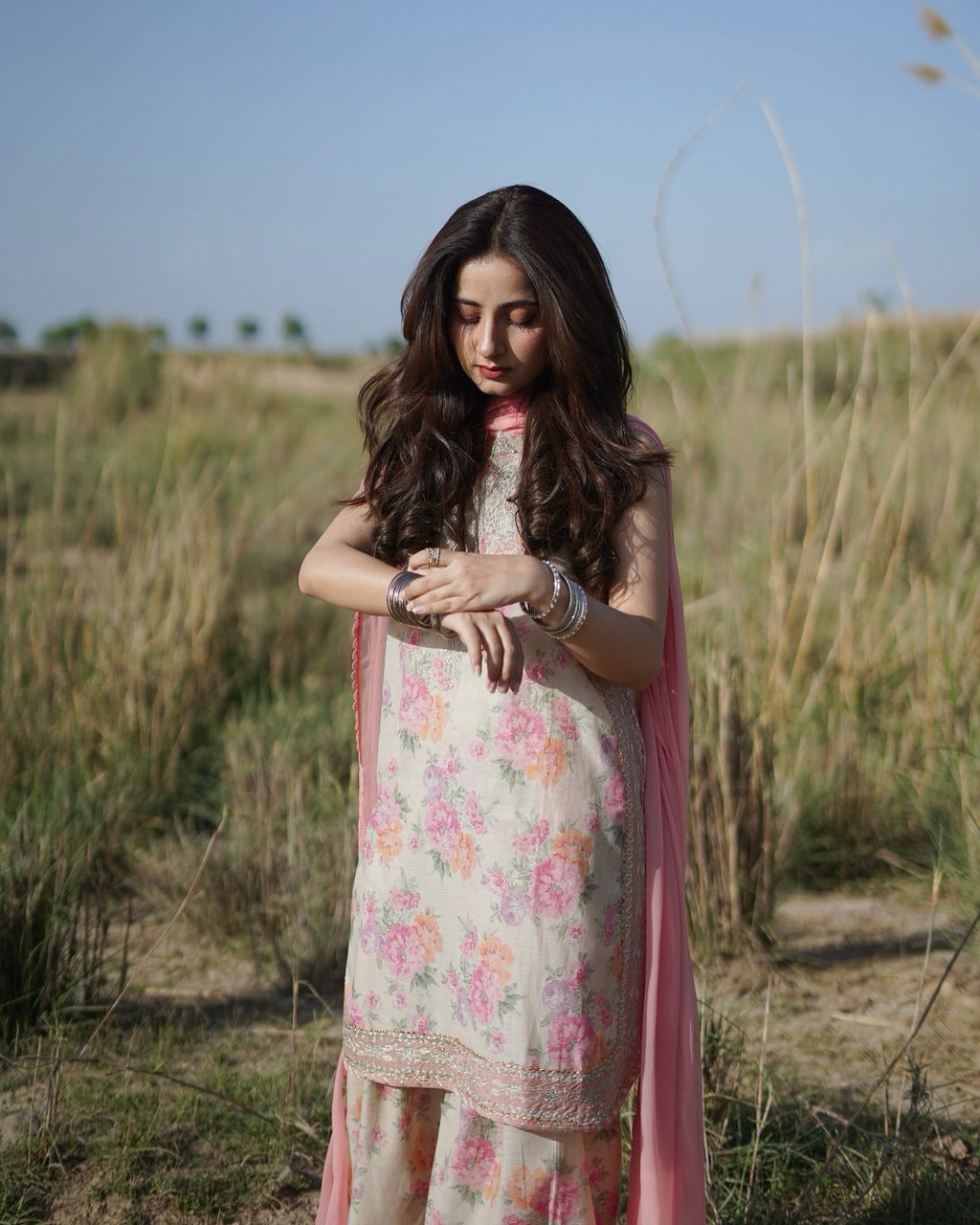 पार्टी वियर डिज़ाइनर टॉप-बॉटम और खूबसूरत दुपट्टा 