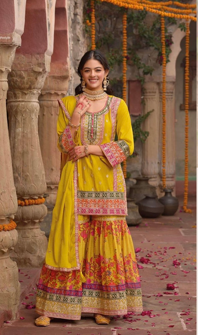 पार्टी वियर डिज़ाइनर सूट बॉटम और खूबसूरत दुपट्टा