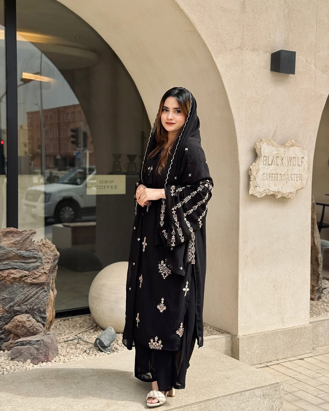 डिज़ाइनर पार्टी वियर लुक टॉप प्लाज़ो और दुपट्टा सेट