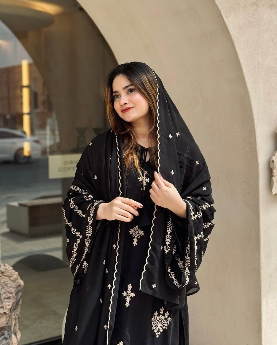 डिज़ाइनर पार्टी वियर लुक टॉप प्लाज़ो और दुपट्टा सेट