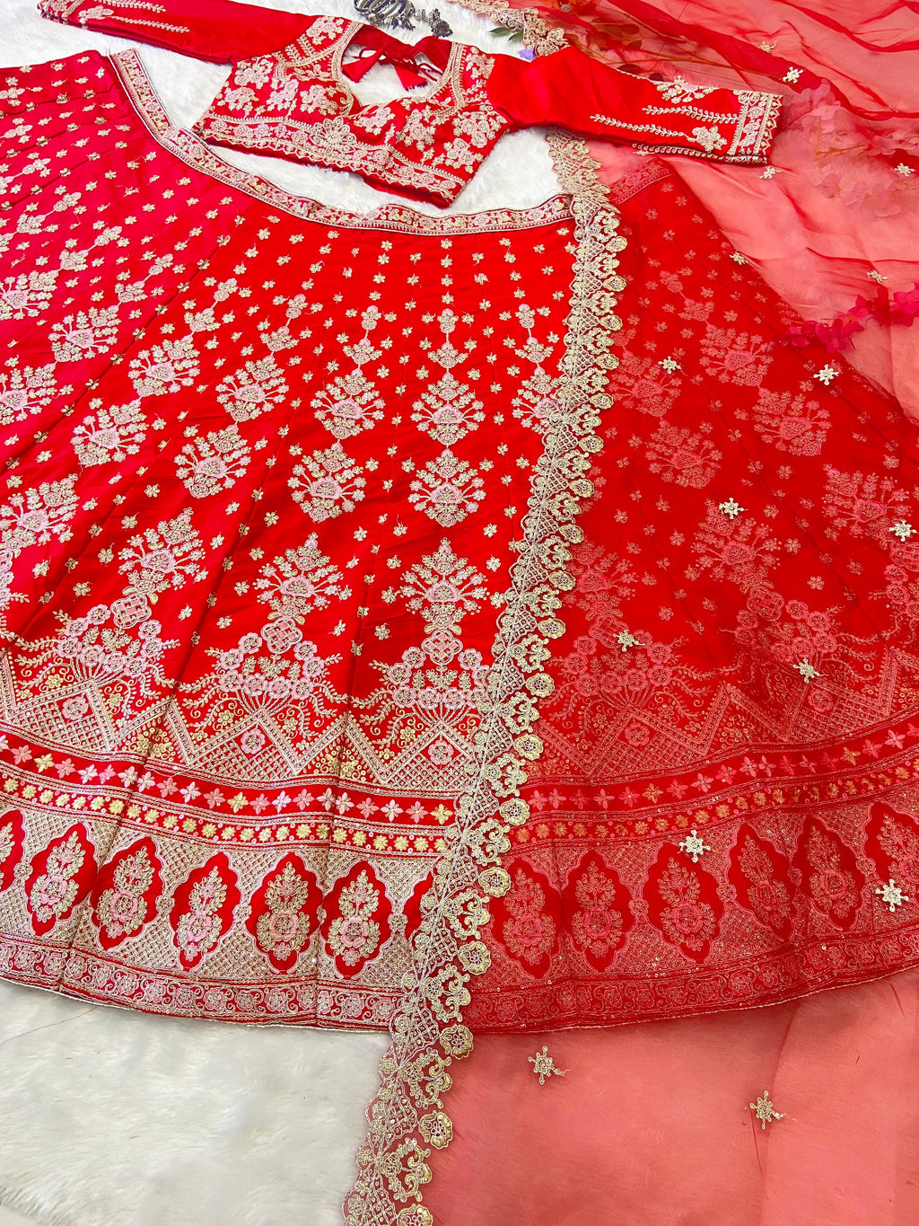 Designer Lehenga Choli With Beautiful Thread Embroidery