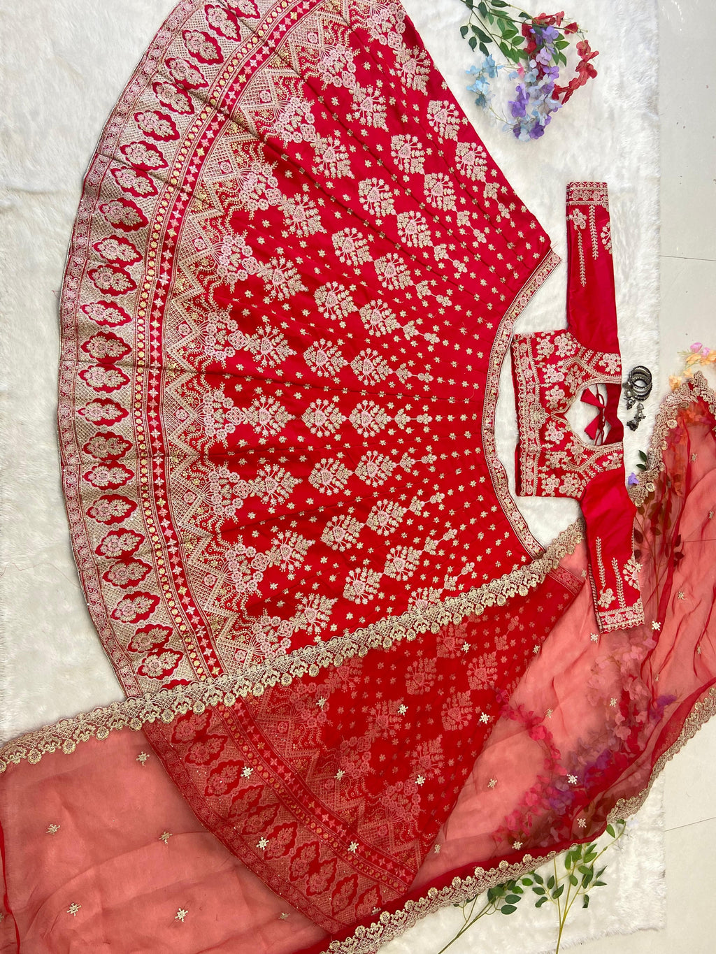 Designer Lehenga Choli With Beautiful Thread Embroidery