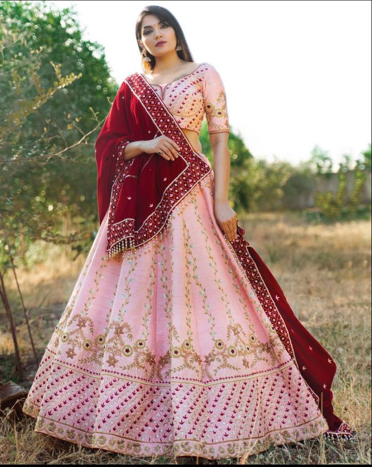 Designer Lehenga Choli With Beautiful Embroidery Work