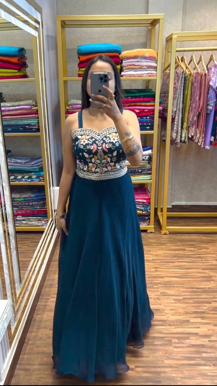 फैंसी 3 पीस रेडीमेड लहंगा ब्लाउज सेट श्रग के साथ