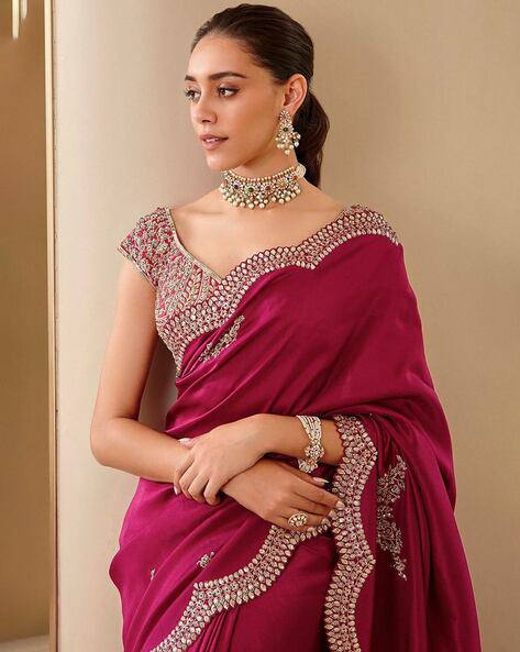 पार्टी वियर डिज़ाइनर साड़ी सेक्विन और ज़री डोरी कढ़ाई के काम के साथ