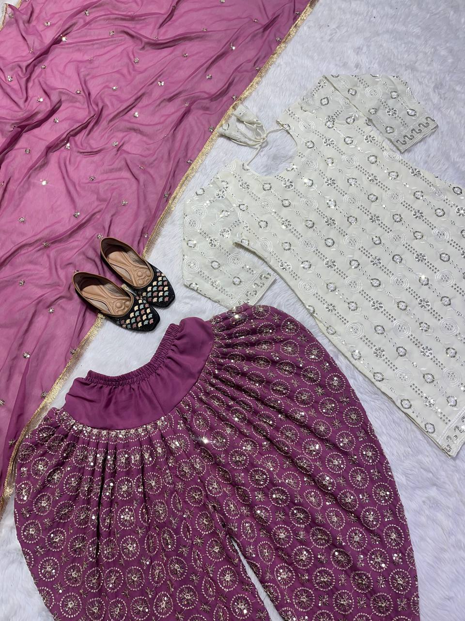 डिज़ाइनर पार्टी वियर लुक टॉप, धोती स्टाइल सलवार और दुपट्टा